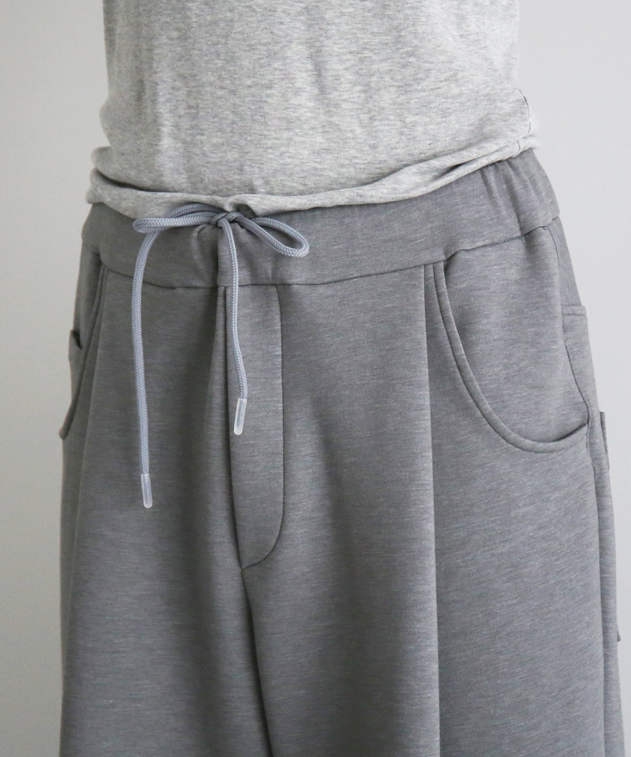 【EXCLUSIVE】NEONSIGN Wide tech slacks "GRAY"