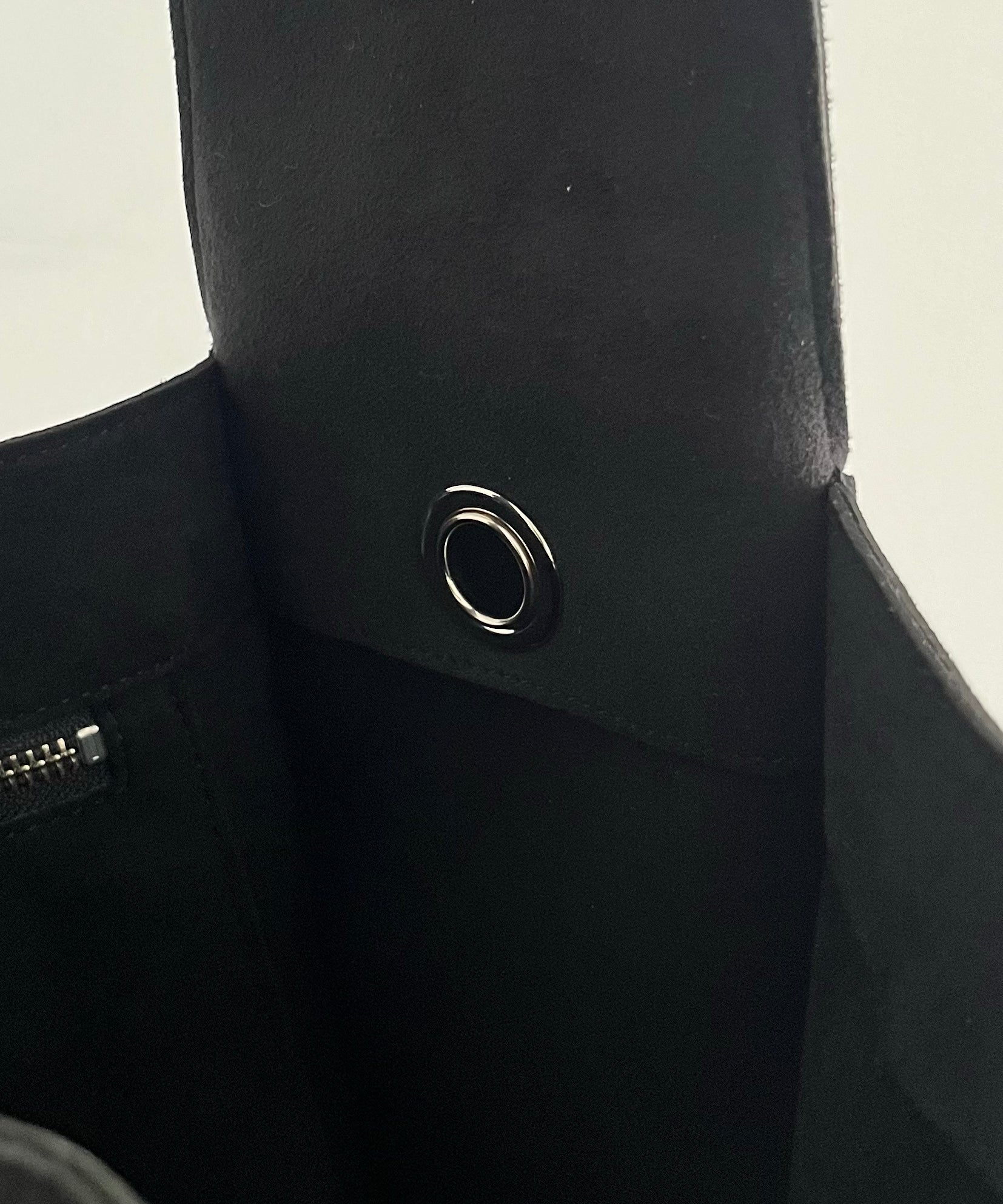 KAIKO【カイコー】ultrasuede shoulder bag 