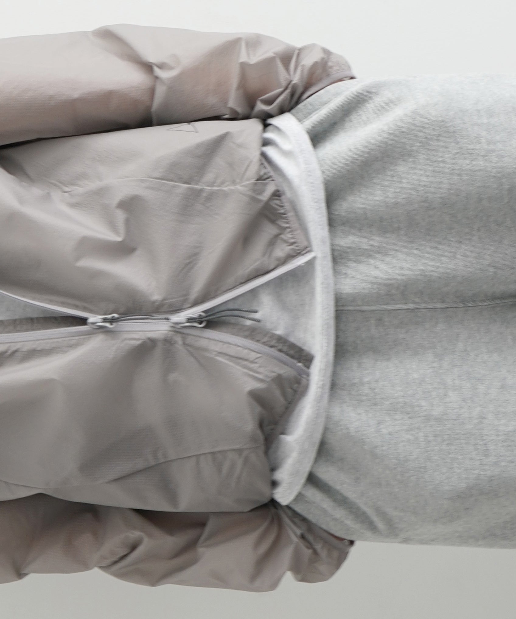 ROA Hue packable wind jacket "GREY"