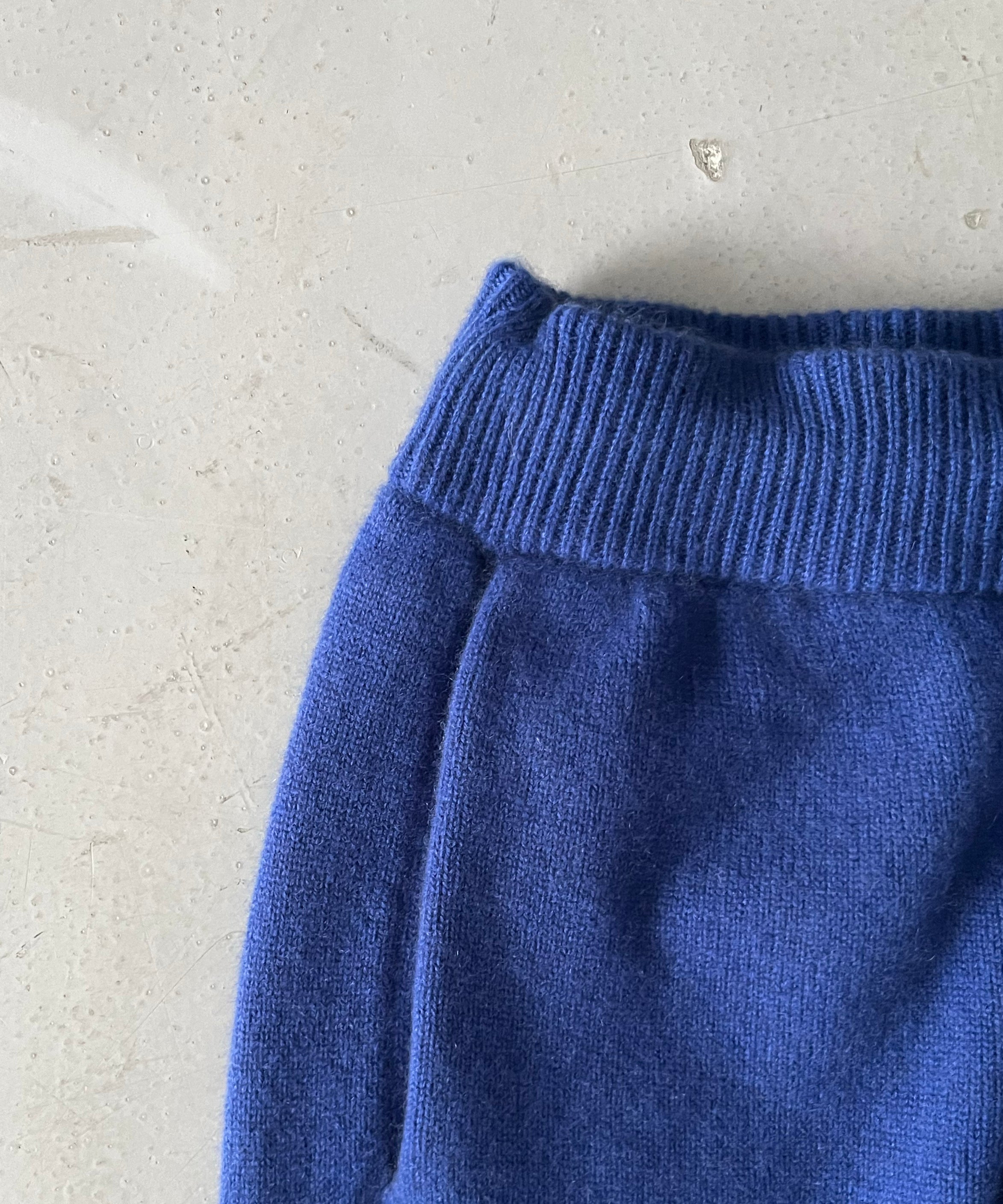 AURALEE Baby cashmere knit pants "ROYAL BLUE"