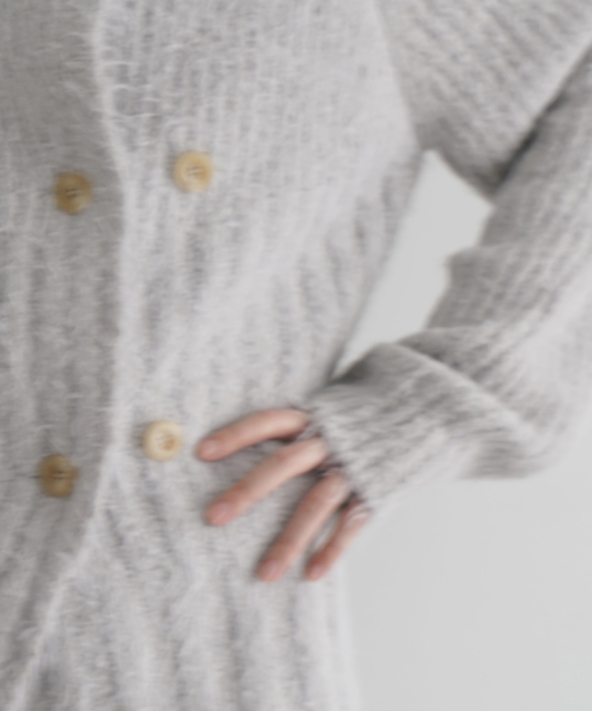 ULIKASANCTUS Buttoned knit cardigan "LIGHT GREY"
