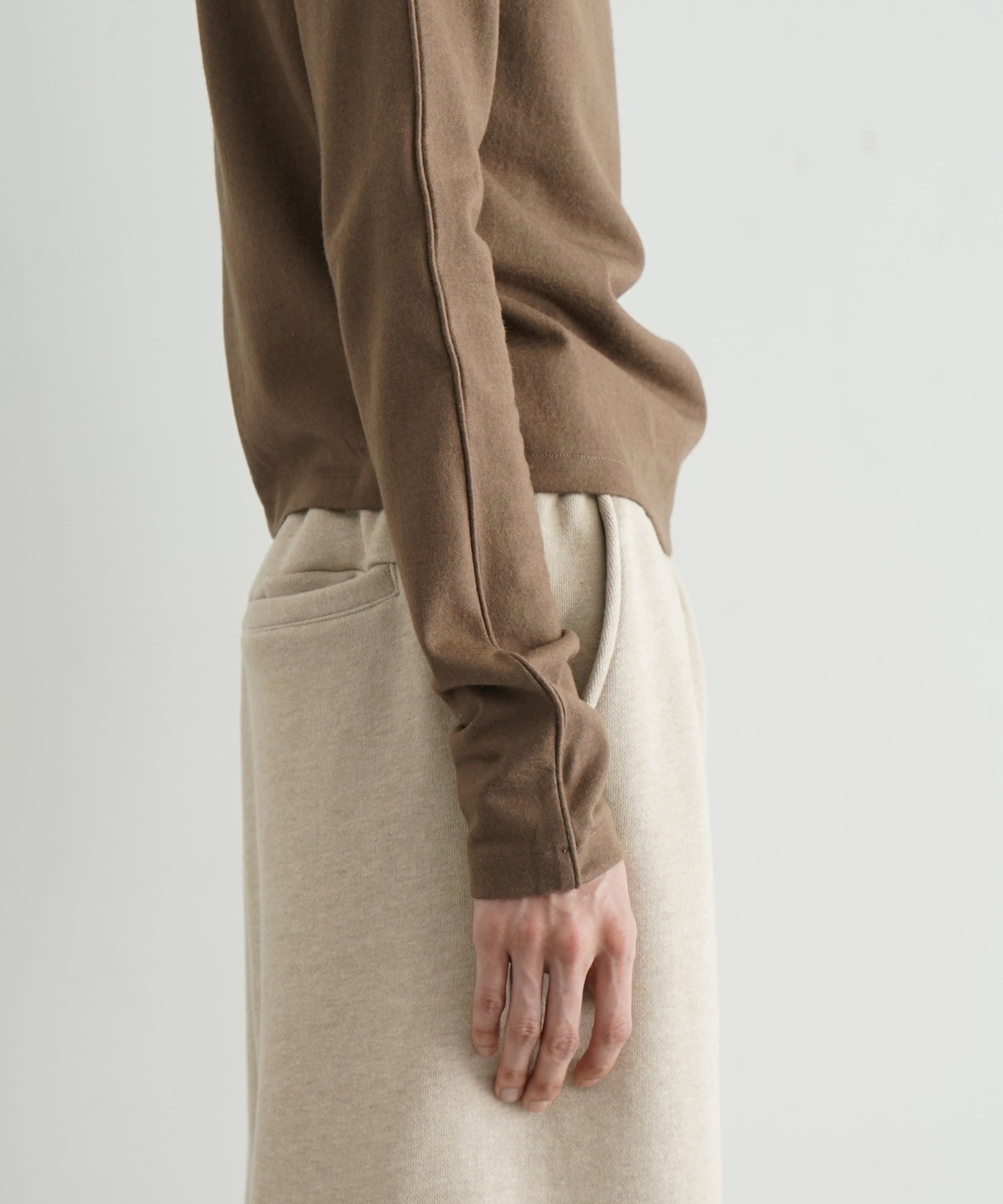 ENTIRE STUDIOS Apex wool top "COFFEE"