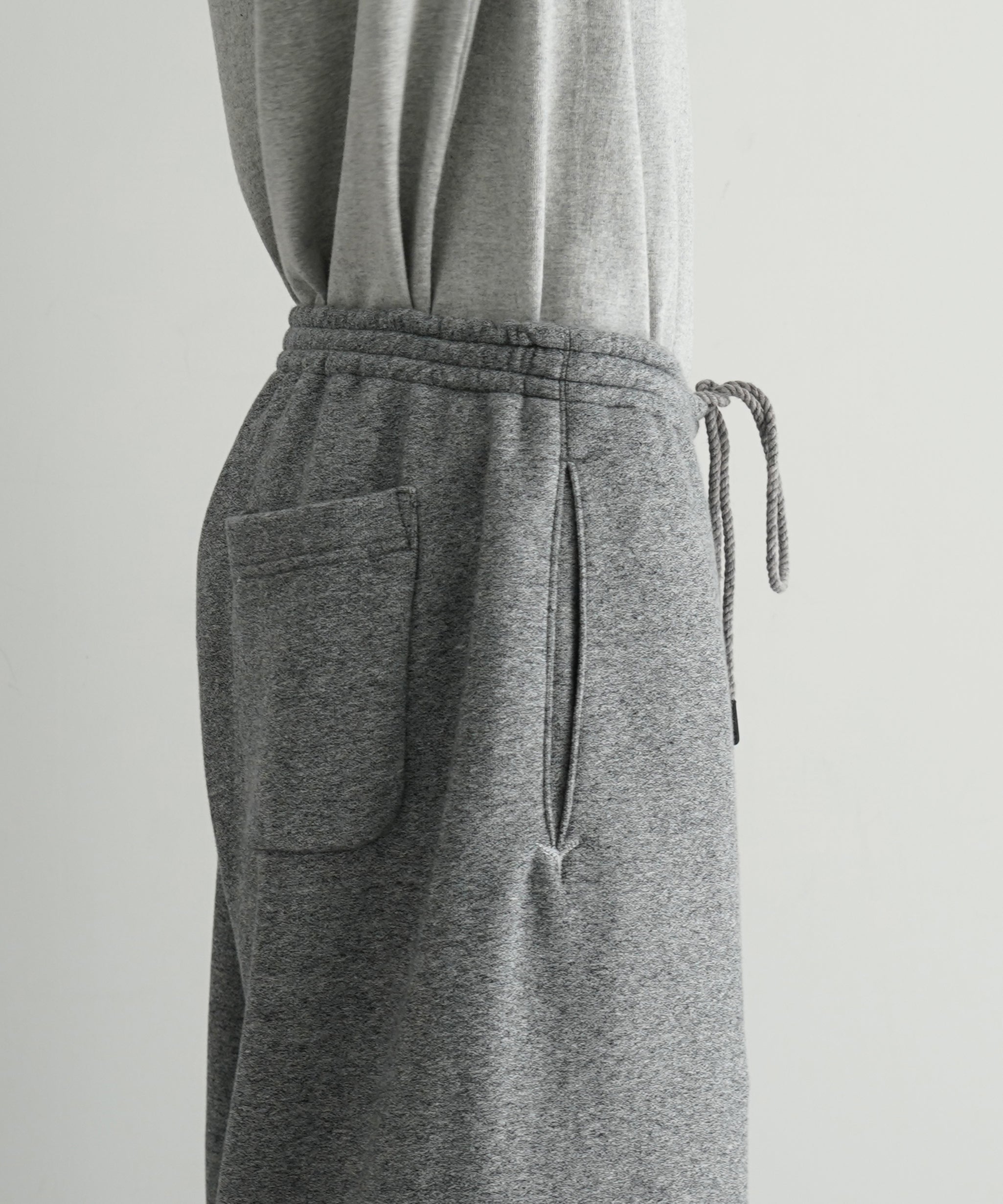 KAIKO【カイコー】Loose fit sweat pants 