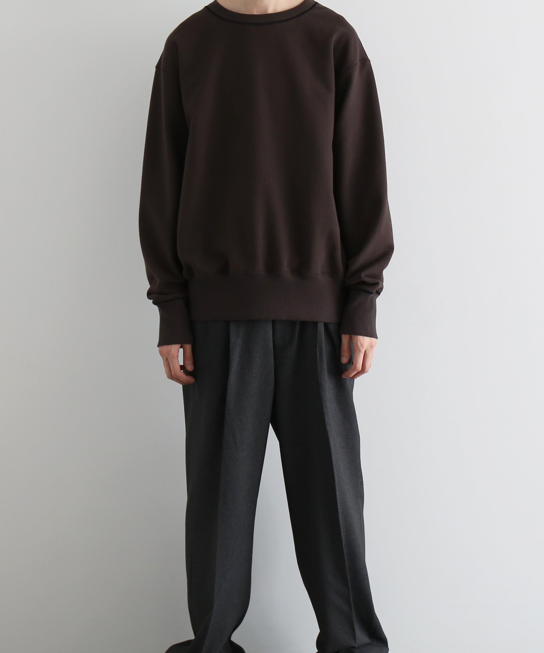 OLD FOLK HOUSE Plain sweatshirt "DARK BROWN"