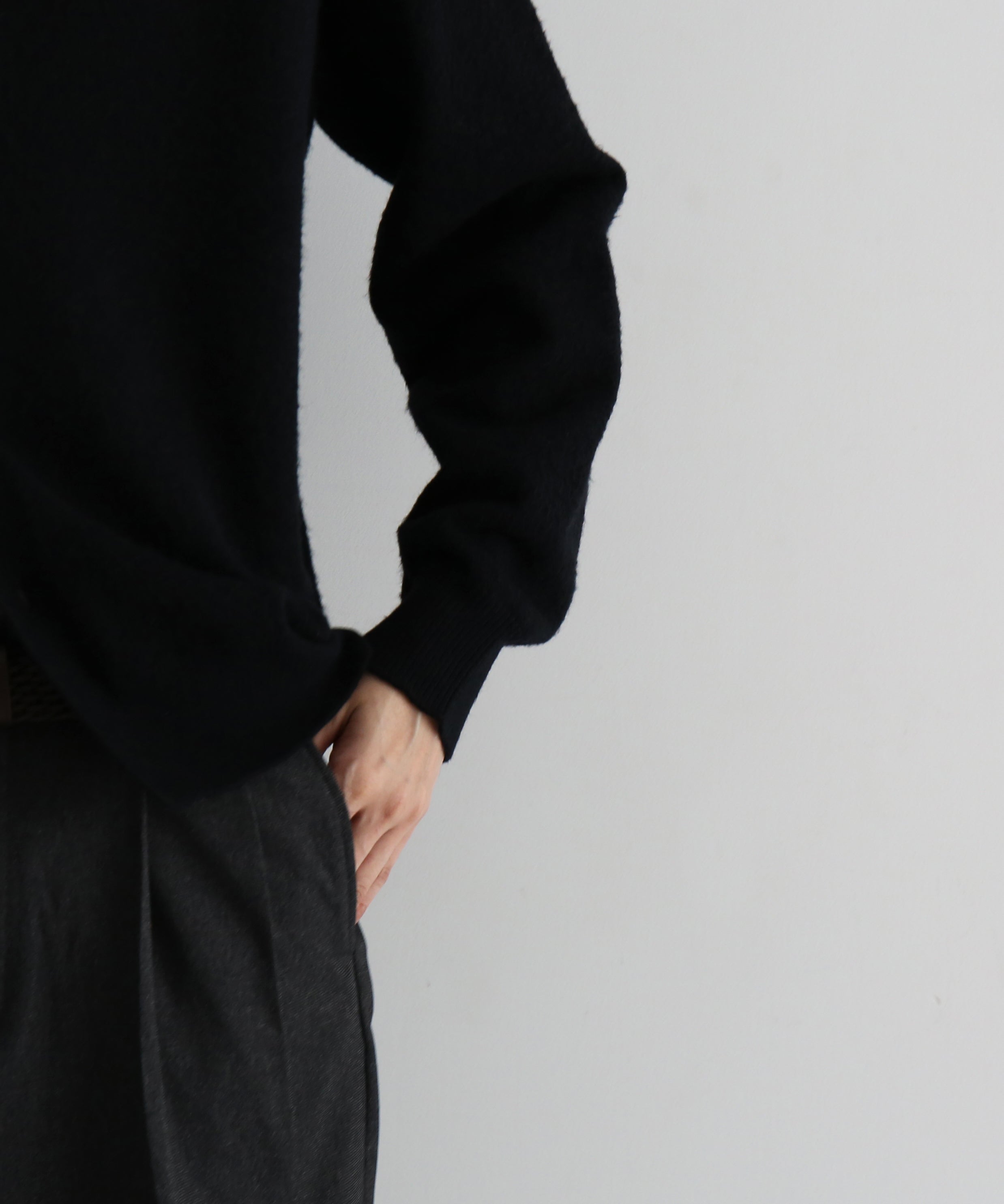 【Pre order】KAIKO Antistasic polo cardigan "BLACK"