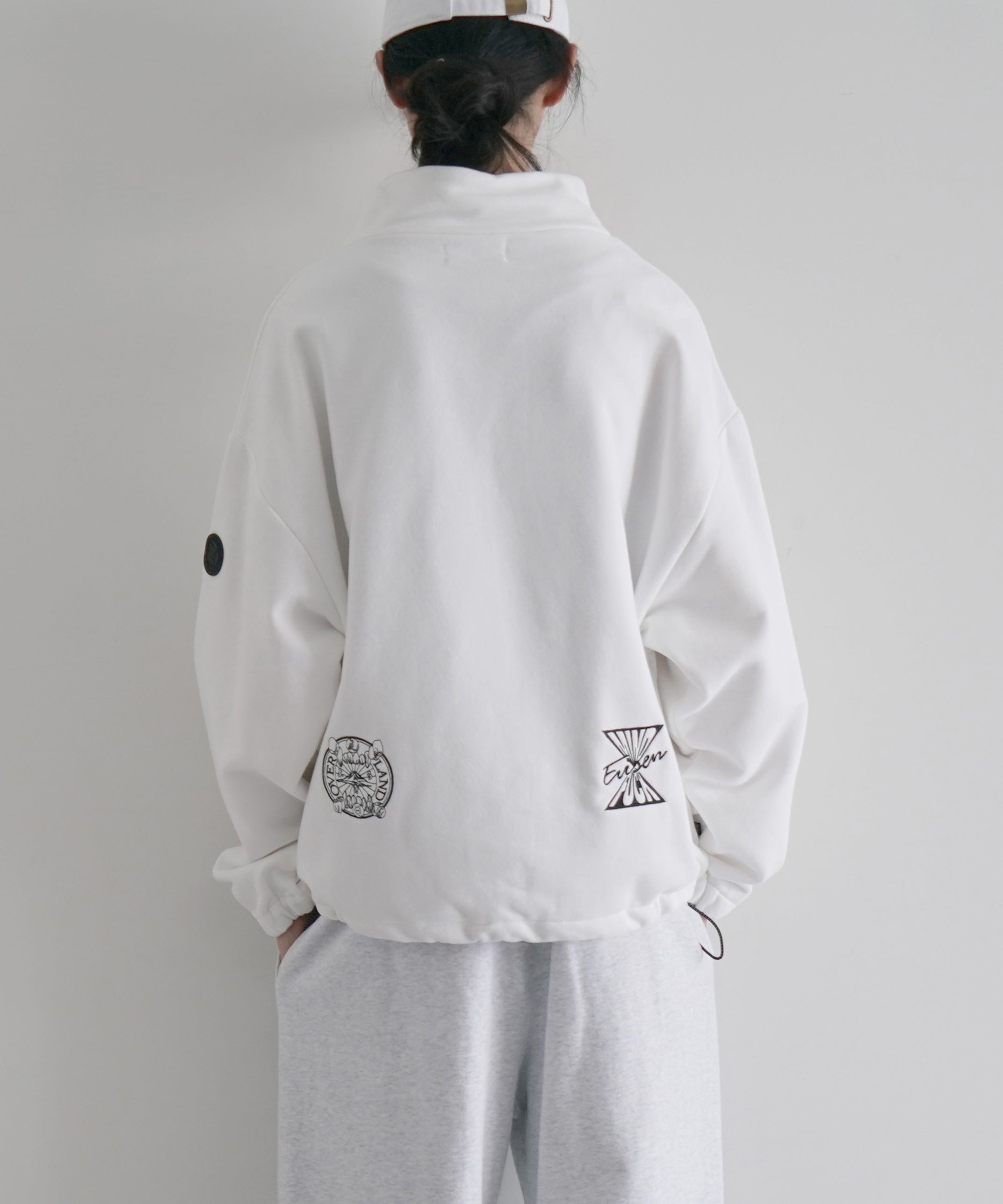 Evisen Skateboardsゑ Mind land half zip sweat "WHITE"