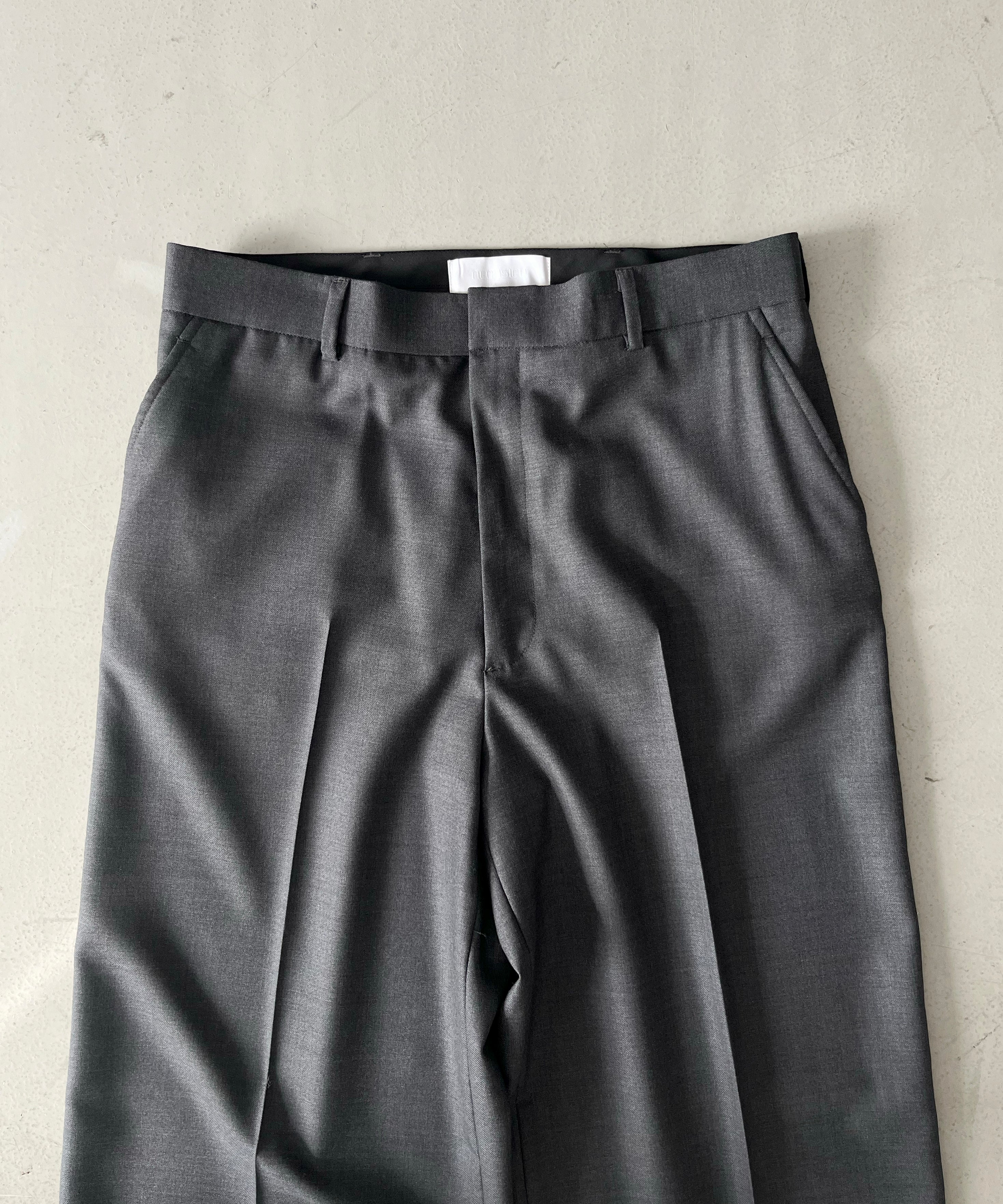 NEONSIGN【ネオンサイン】【EXCLUSIVE】Anatomic straight slacks