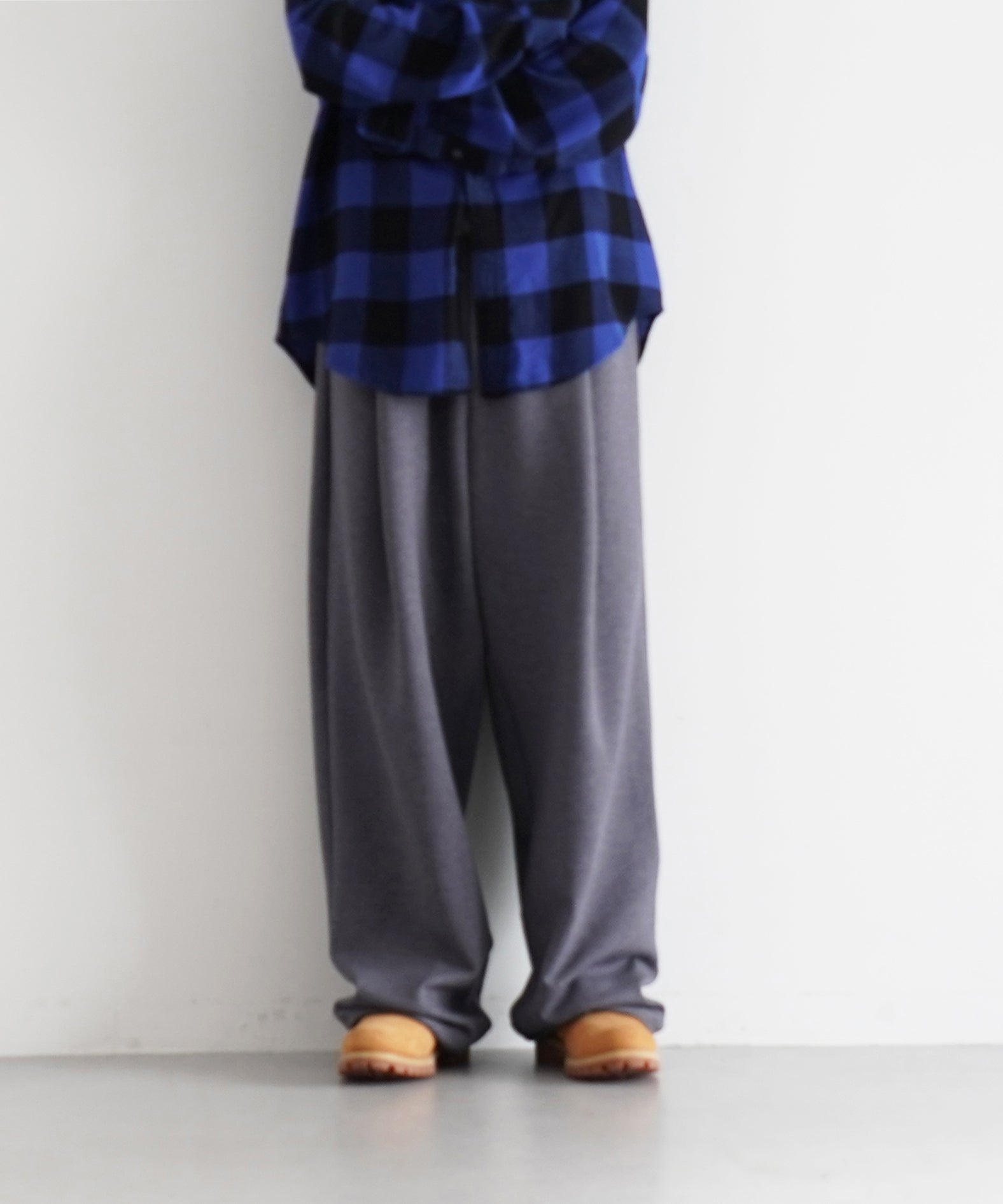 NEONSIGN【ネオンサイン】【exclusive】Wide tech slacks 