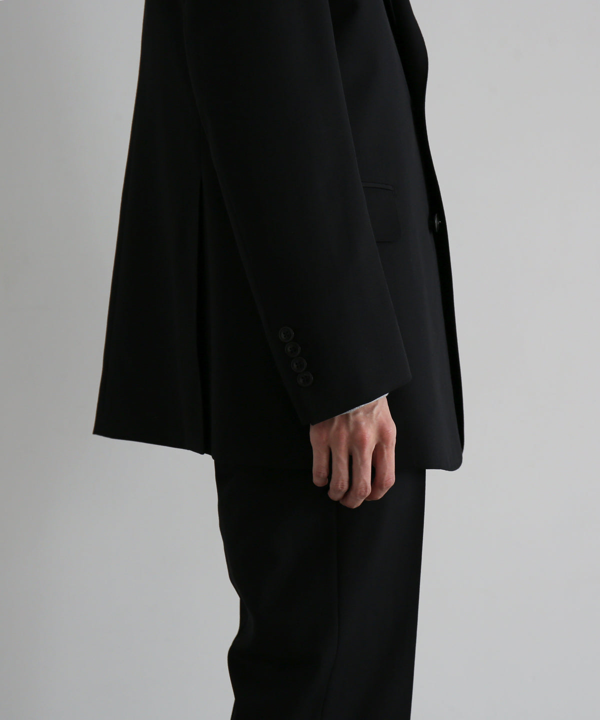REVERBERATE Suit jacket single “BLACK”