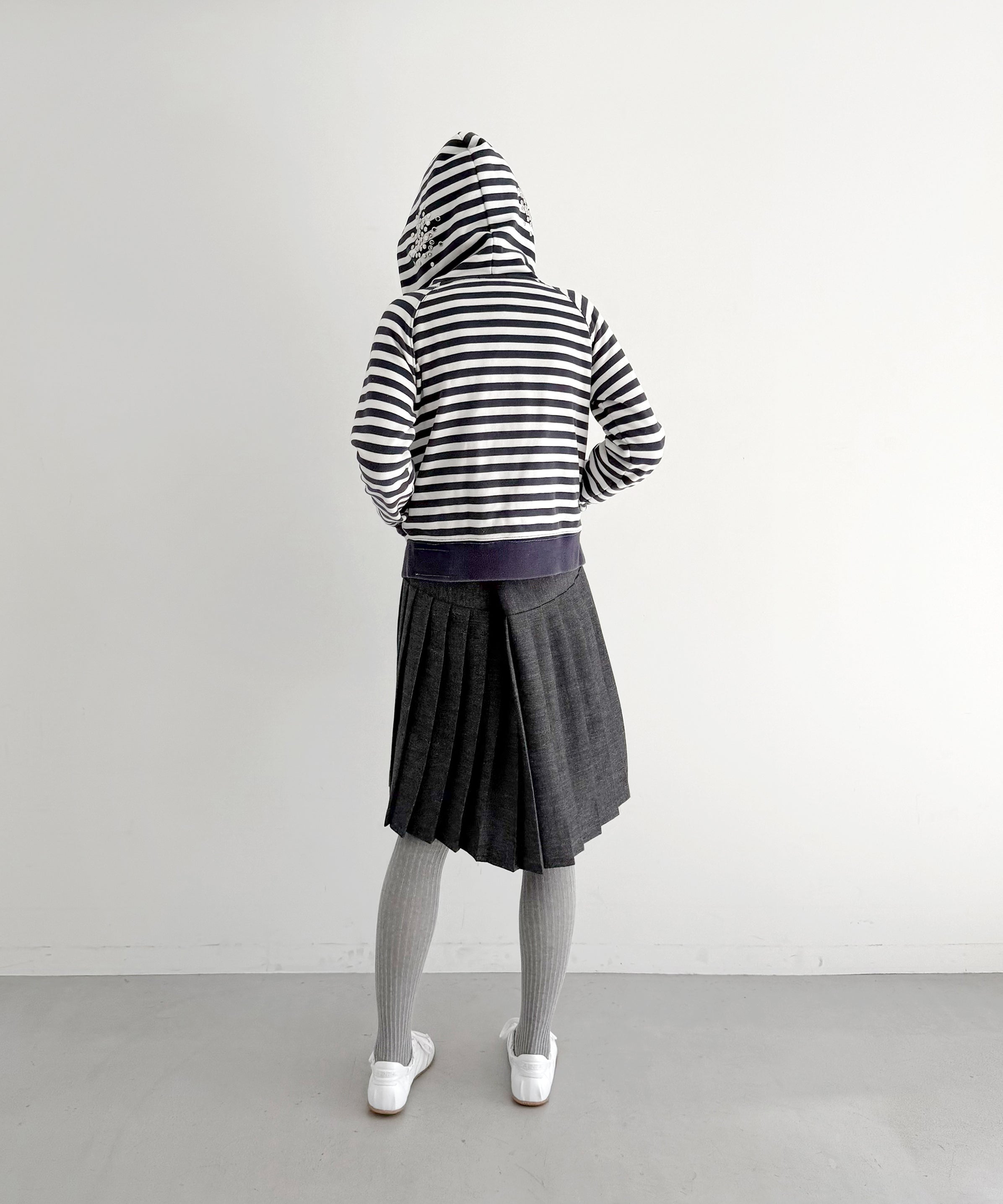 HANNAH CREAK Stud zip up hoodie "NAVY"