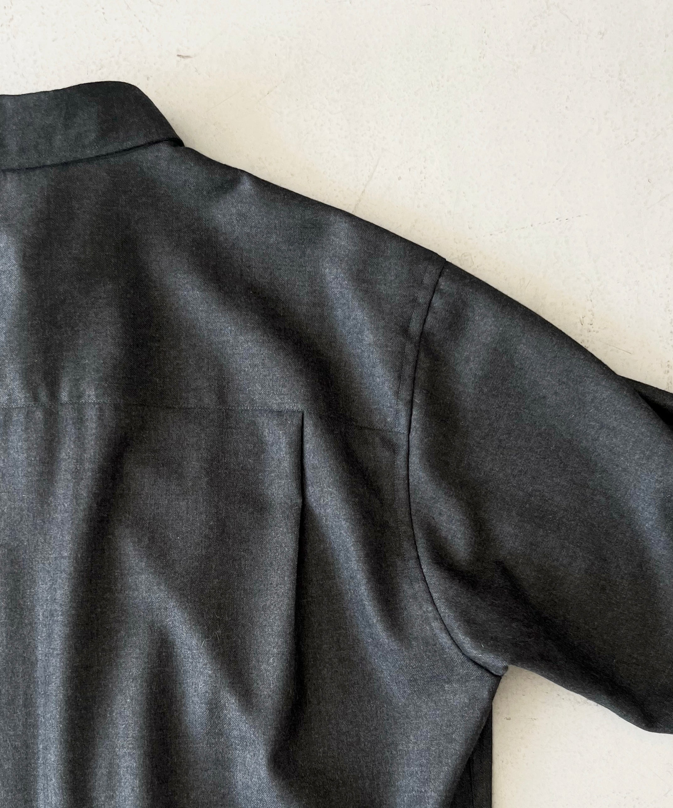AURALEE Super light wool shirt "TOP CHARCOAL"
