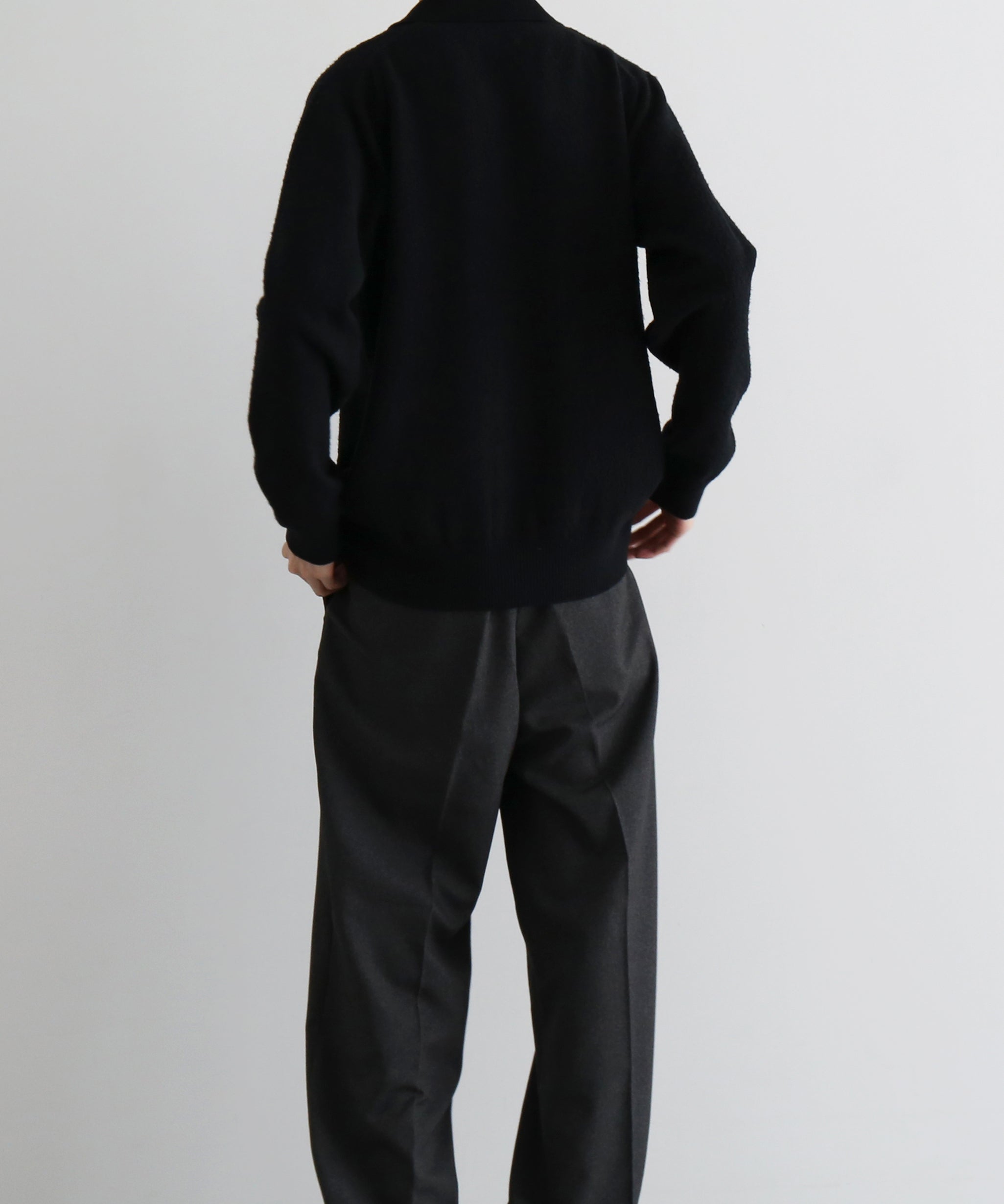 【Pre order】KAIKO Antistasic polo cardigan "BLACK"