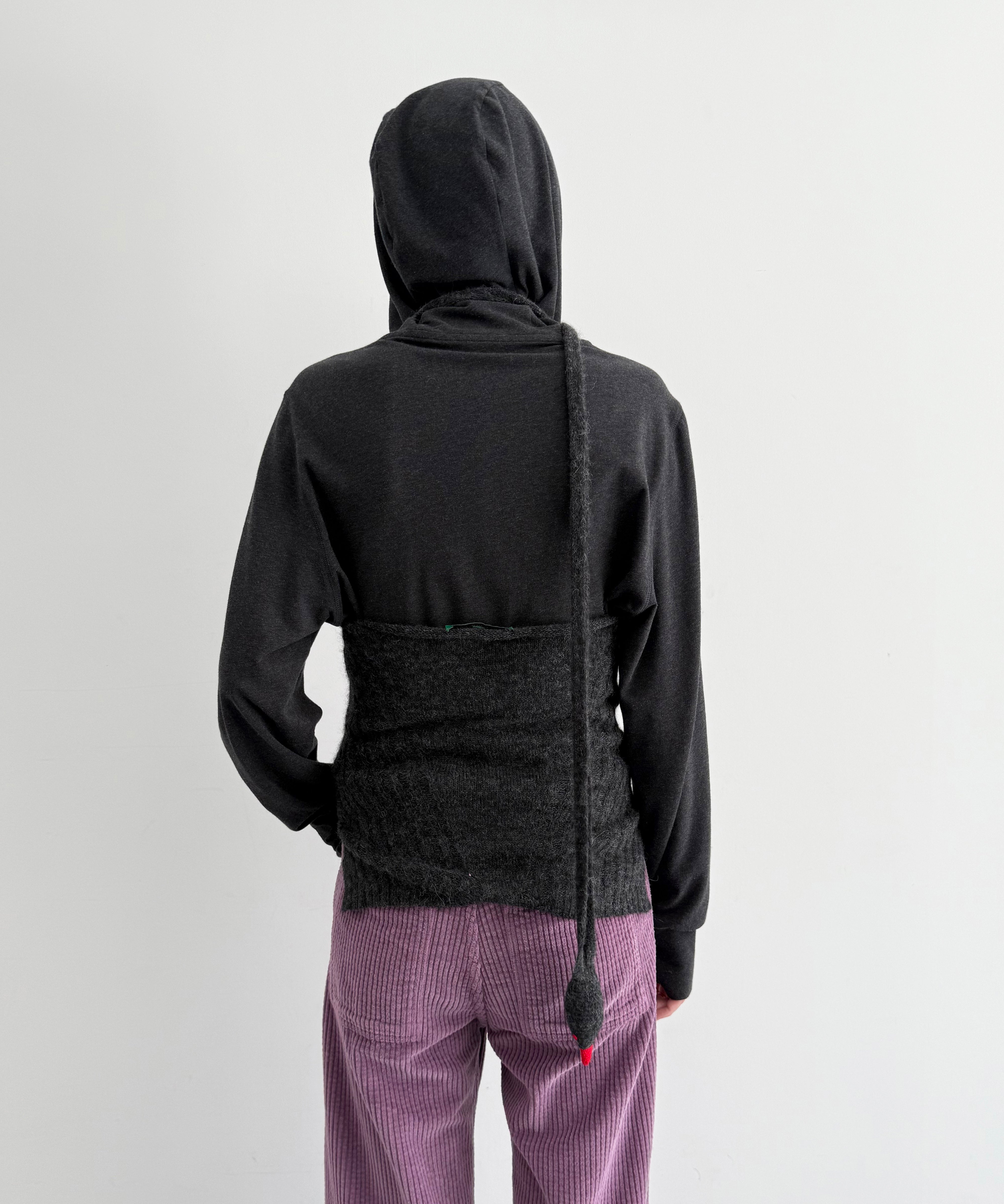 EMILY DAWN LONG Swan scarf halter sweater "BLACK"