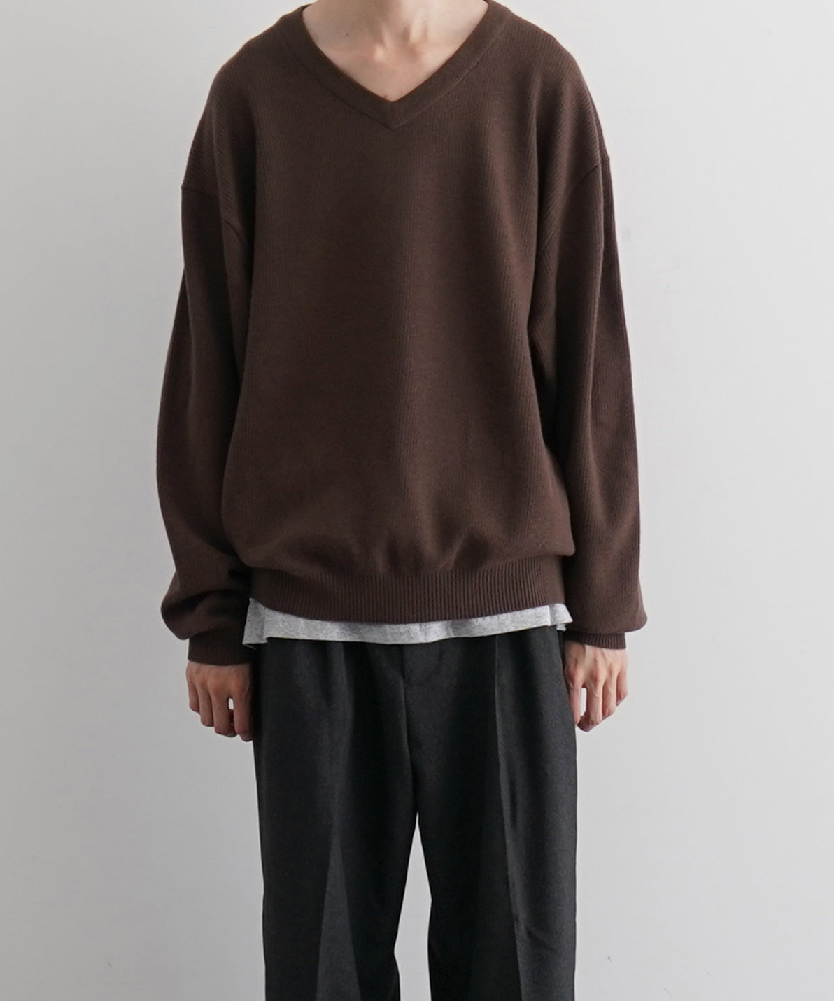 別注 25ss crepuscule Vネックリネンプルオーバーニット O代官山 別注 25ss crepuscule Vネックリネンプルオーバーニット O代官山