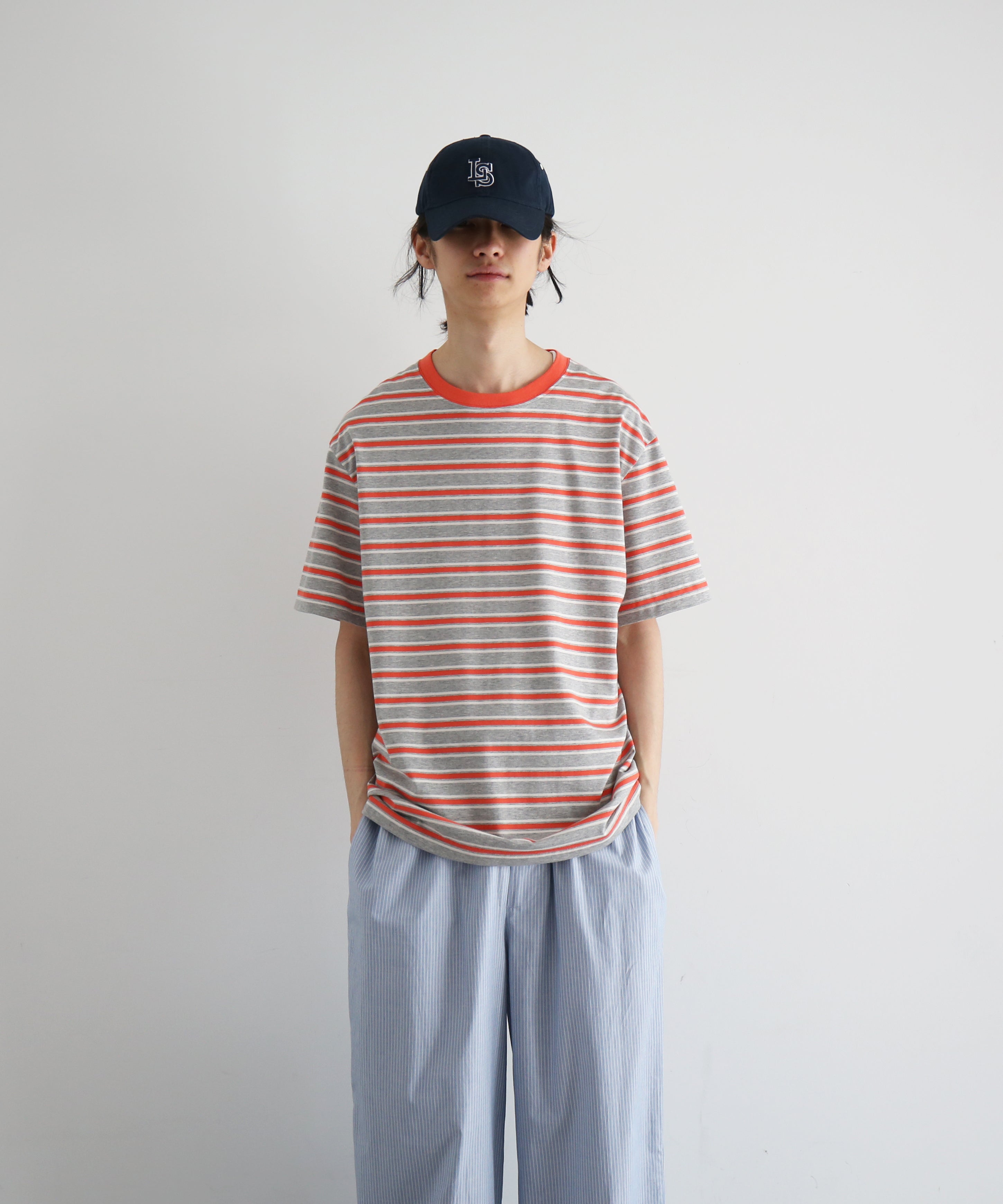 KAIKO C neck border t-shirts "FIGURE"