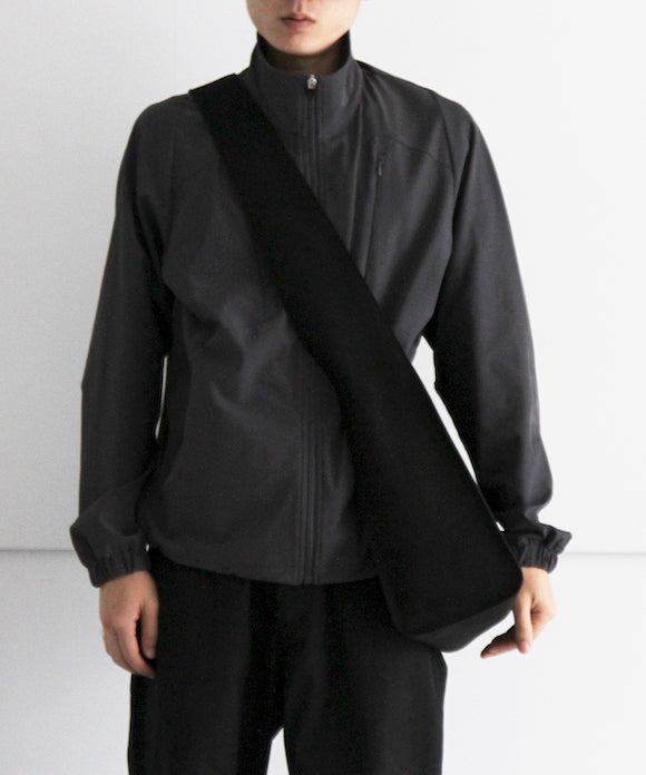 KAIKO ULTRASUEDE SHOULDER BAG ブラック KAIKO（カイコー）の「KAIKO ULTRASUEDE SHOULDER BAG