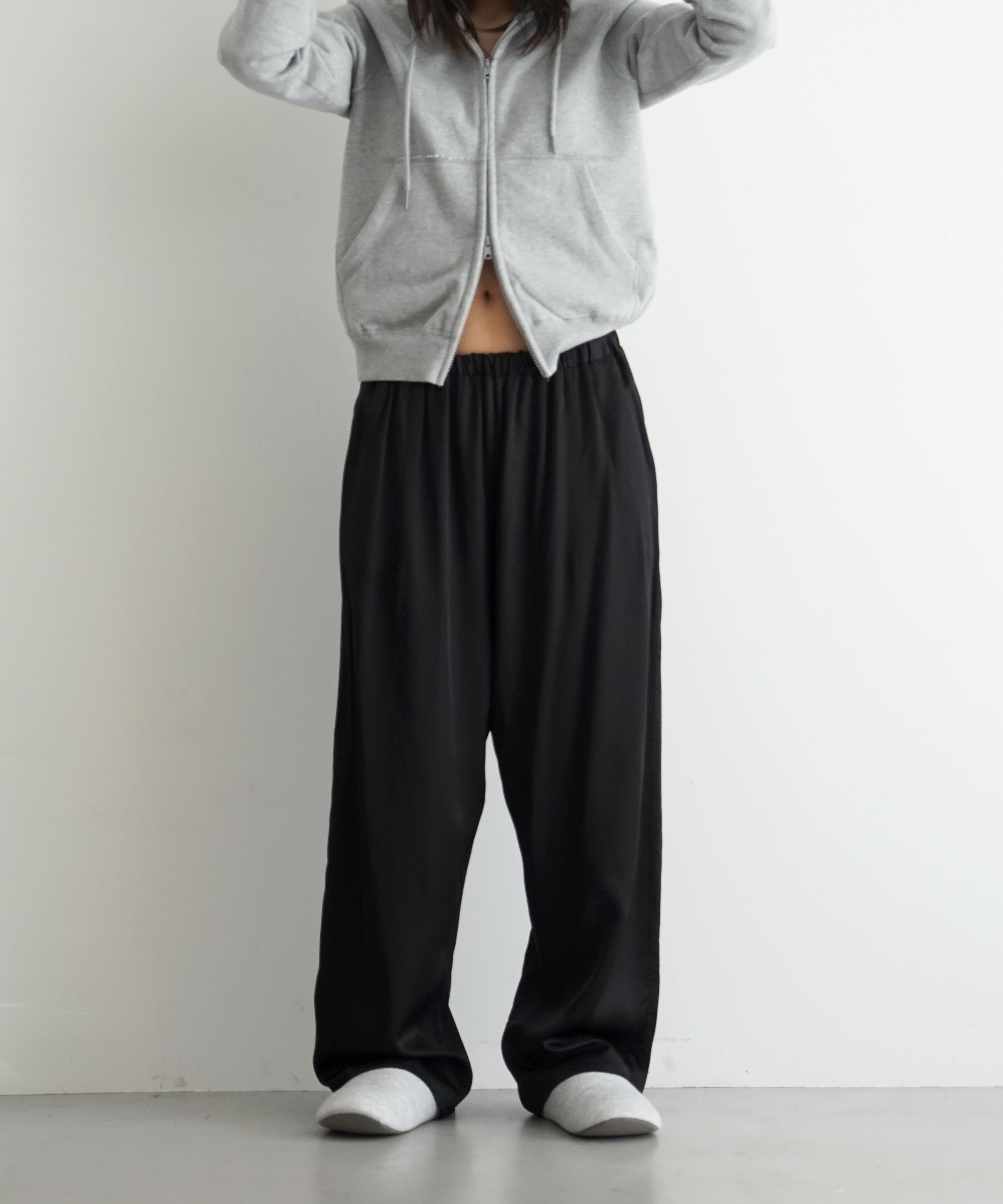 Baserange Cravat pants "BLACK"