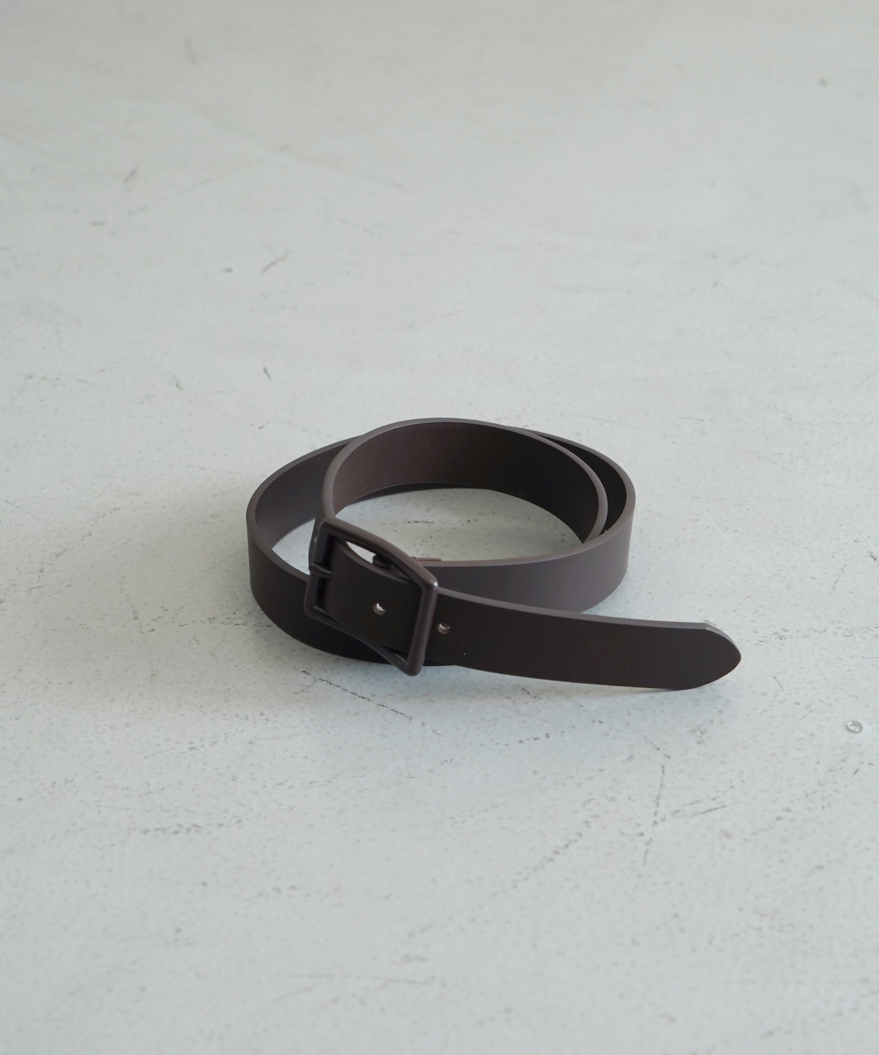 KAIKO BOUNCY LEATHER BELT "BLACK"