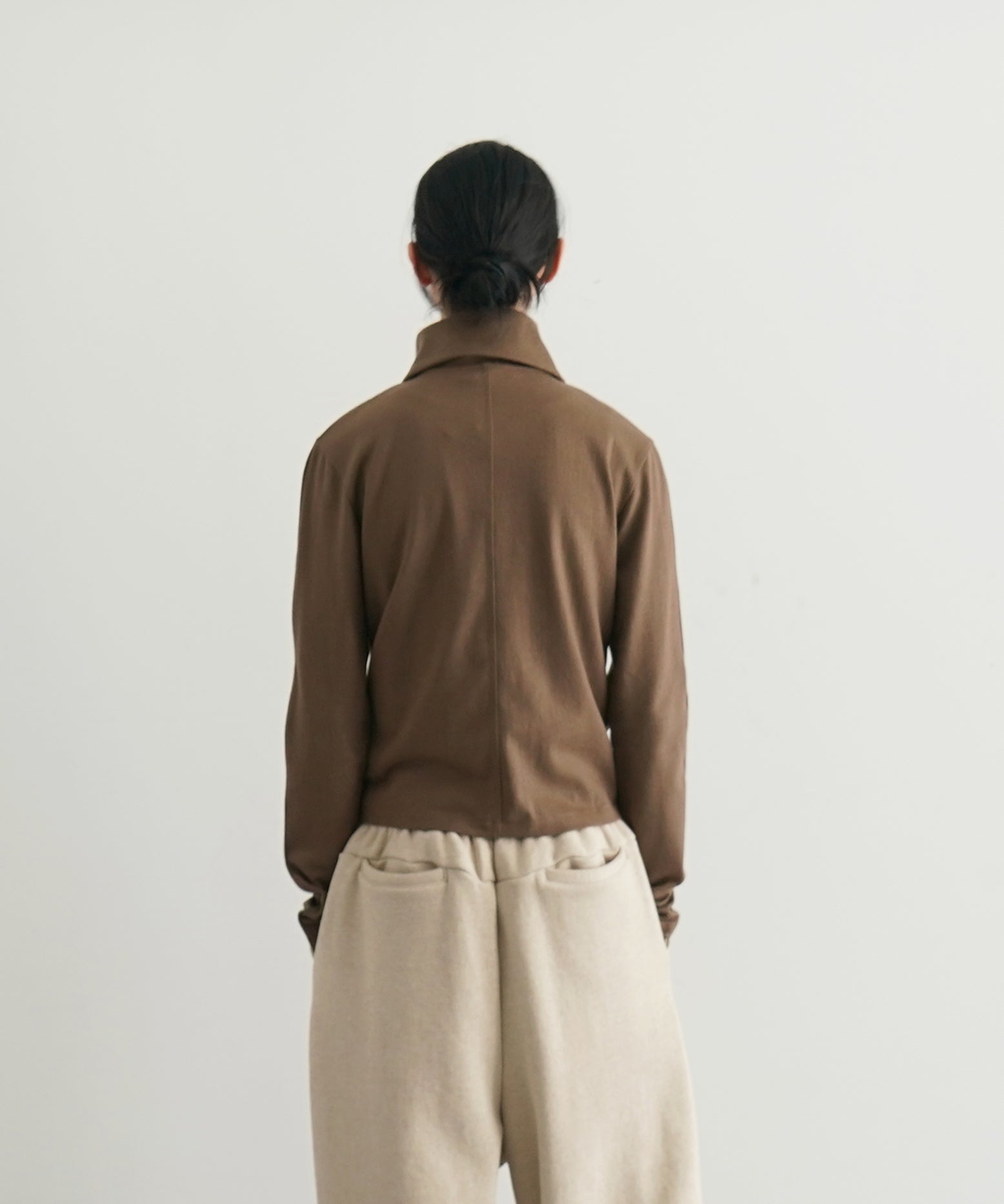 ENTIRE STUDIOS Apex wool top "COFFEE"