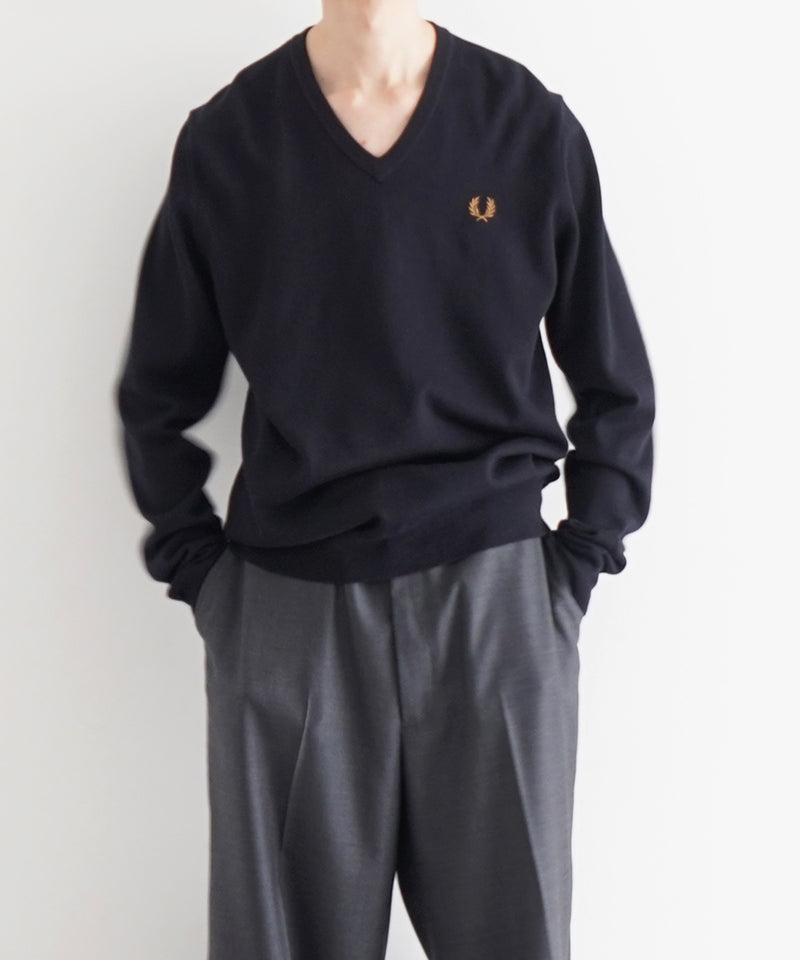 FRED PERRY Classic v neck jumper "BLACK"