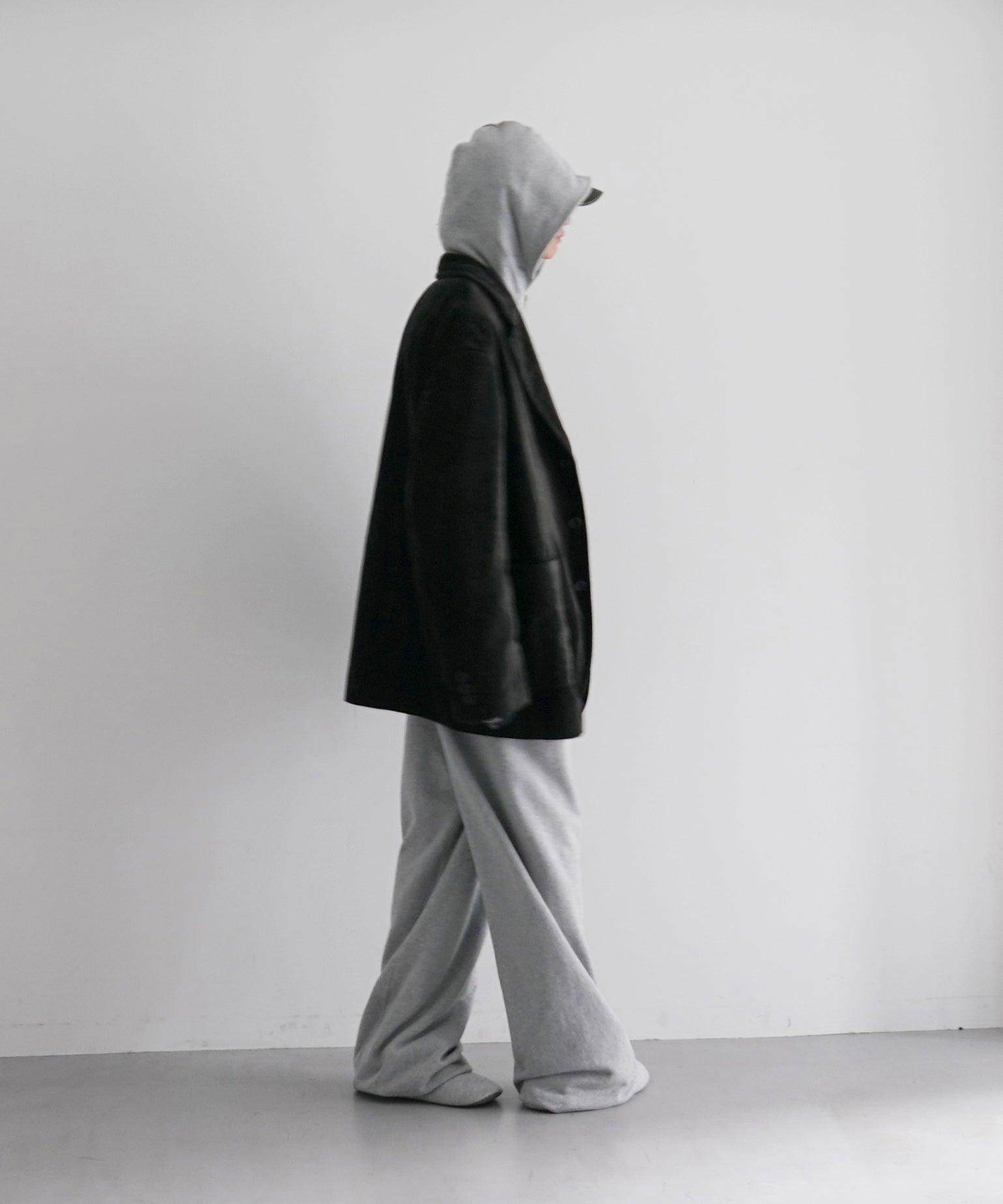 ensou. Hypersized blazer "SUMI-DYED BLACK"