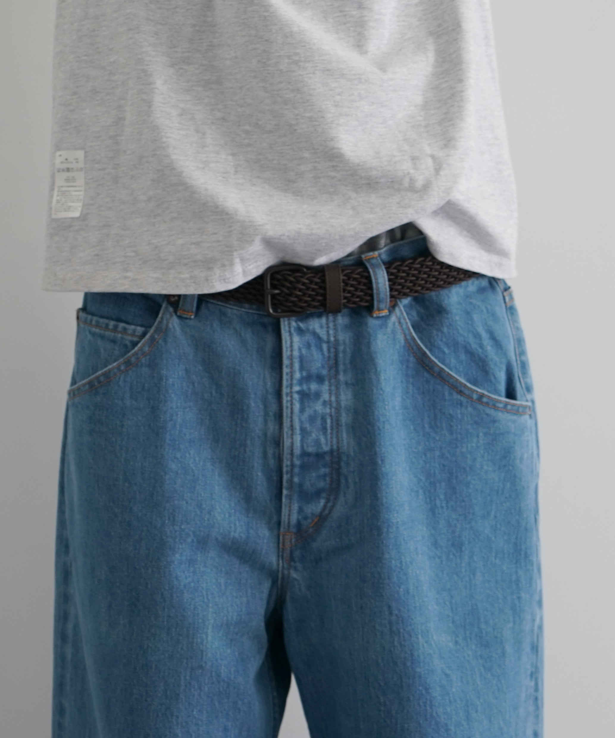 O- Ios straight-fb- "INDIGO - FADE BIO -"