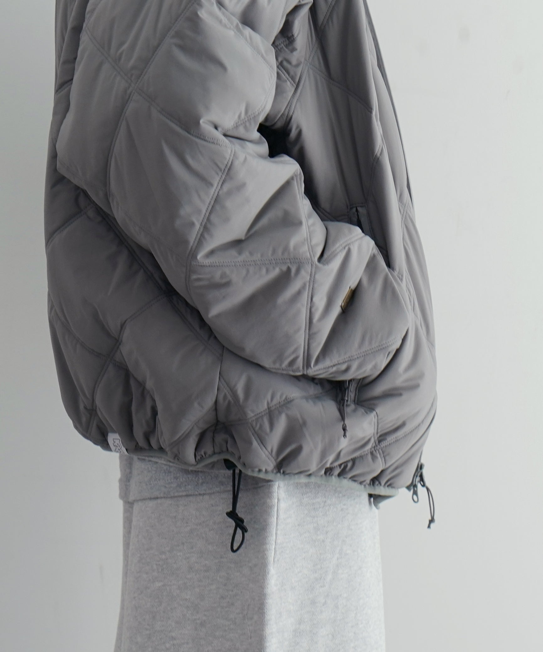 Evisen Skateboardsゑ【エビセンスケートボード】Light quilted down