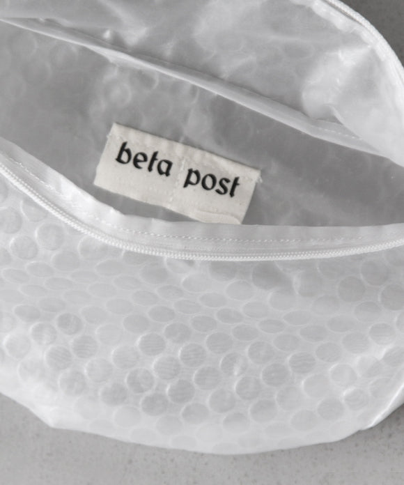 beta post【ベータポスト】bubble wrap waist pouch 