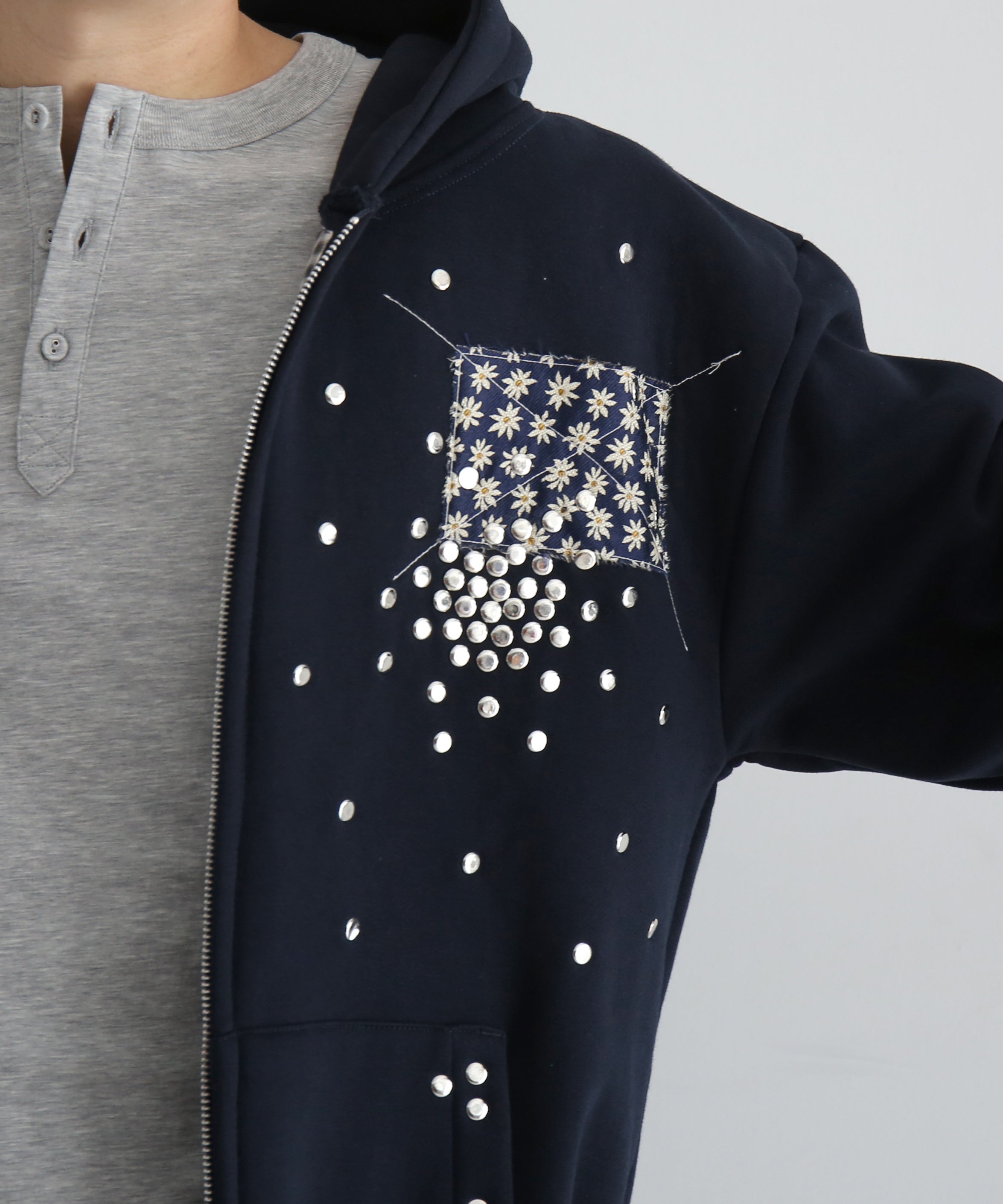 HANNAH CREAK Studded hoodie double zip "DARK BLUE"