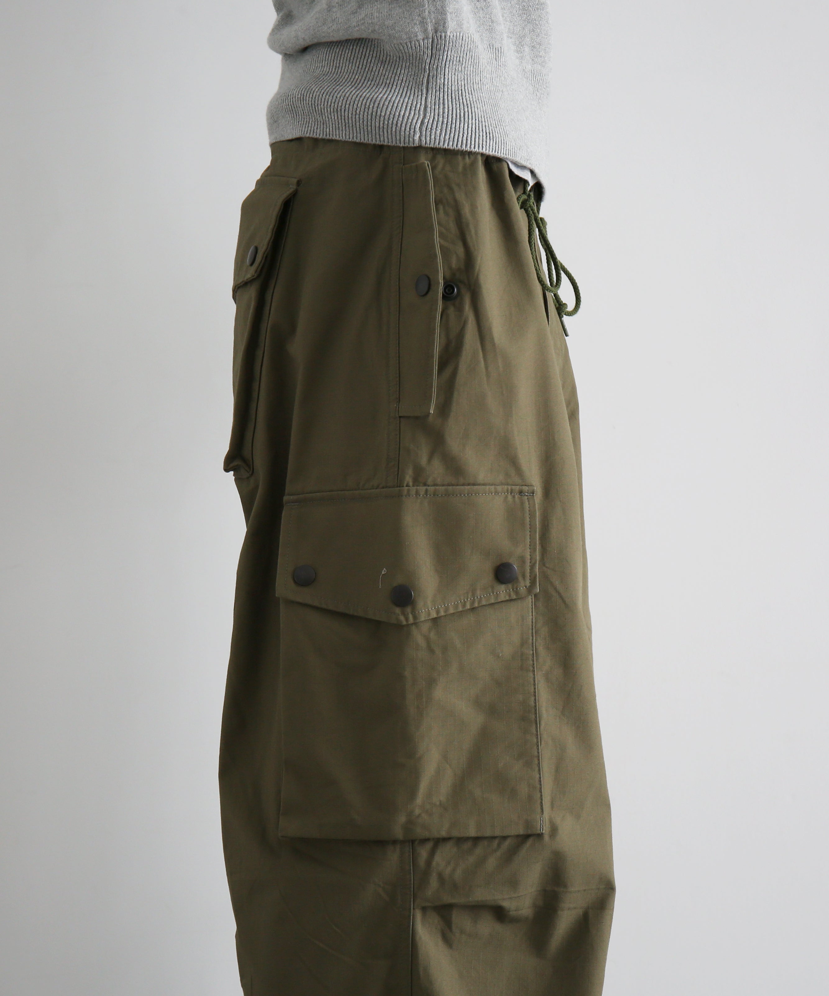 NEEDLES Field pant - cotton ripstop "A-OLIVE A"