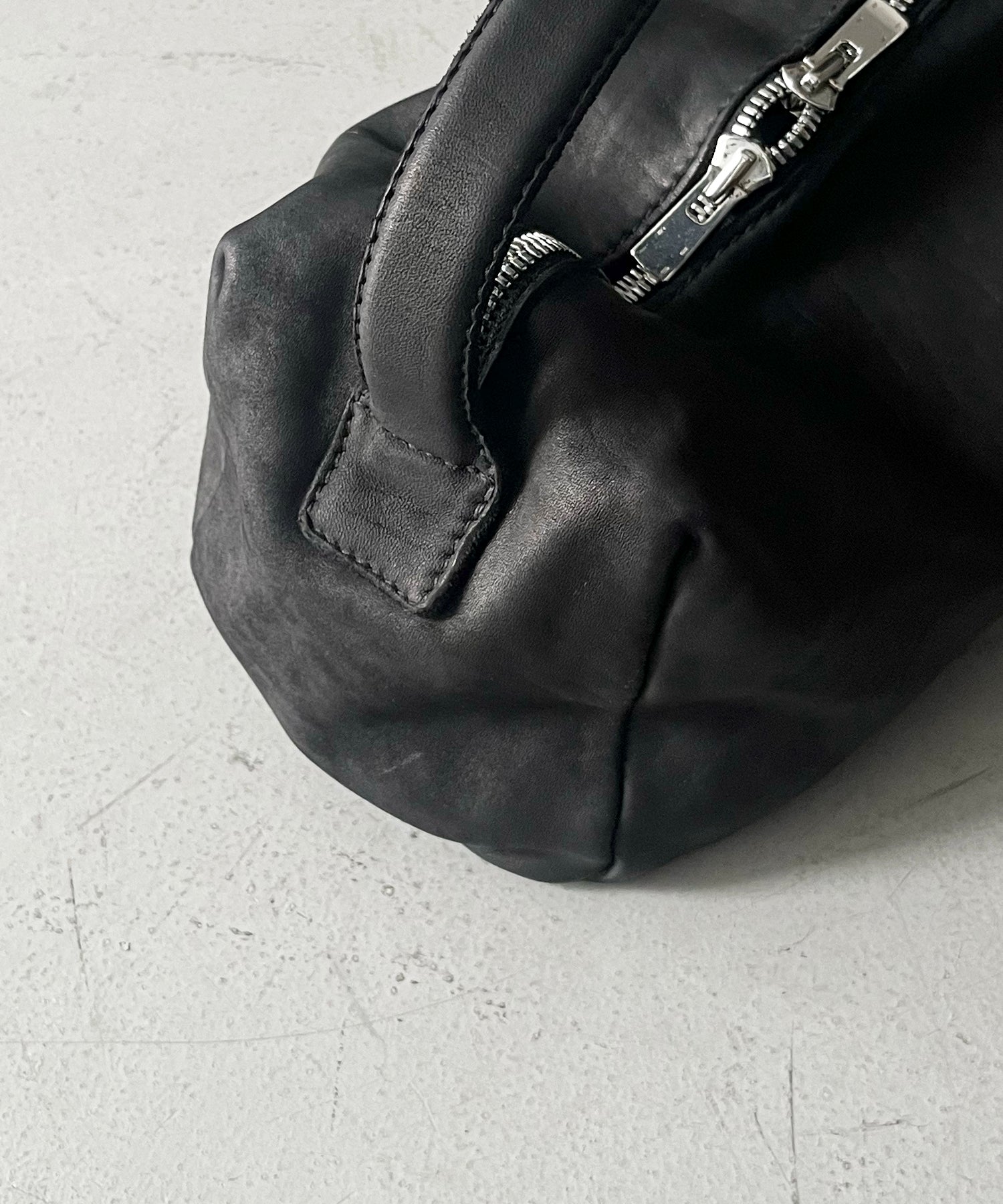 GUIDI SMALL HANDLE BAG "BLACK"