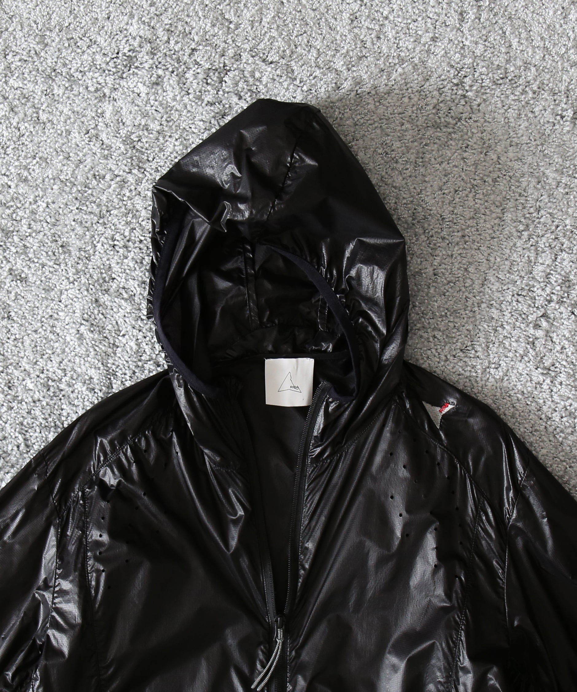 ROA Hue packable wind jacket "BLACK"
