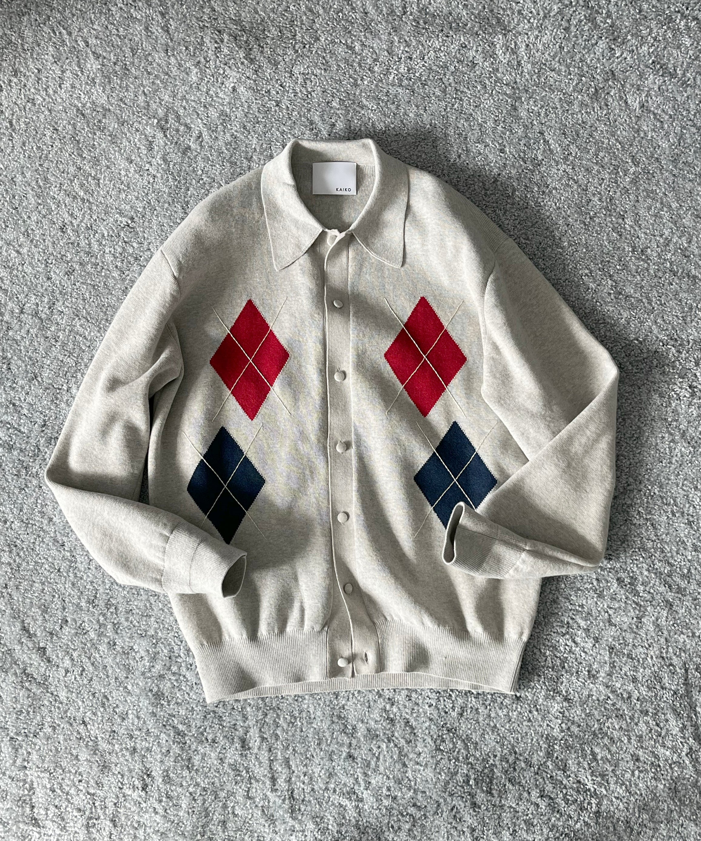 KAIKO Argyle polo cardigan "FIGURE"