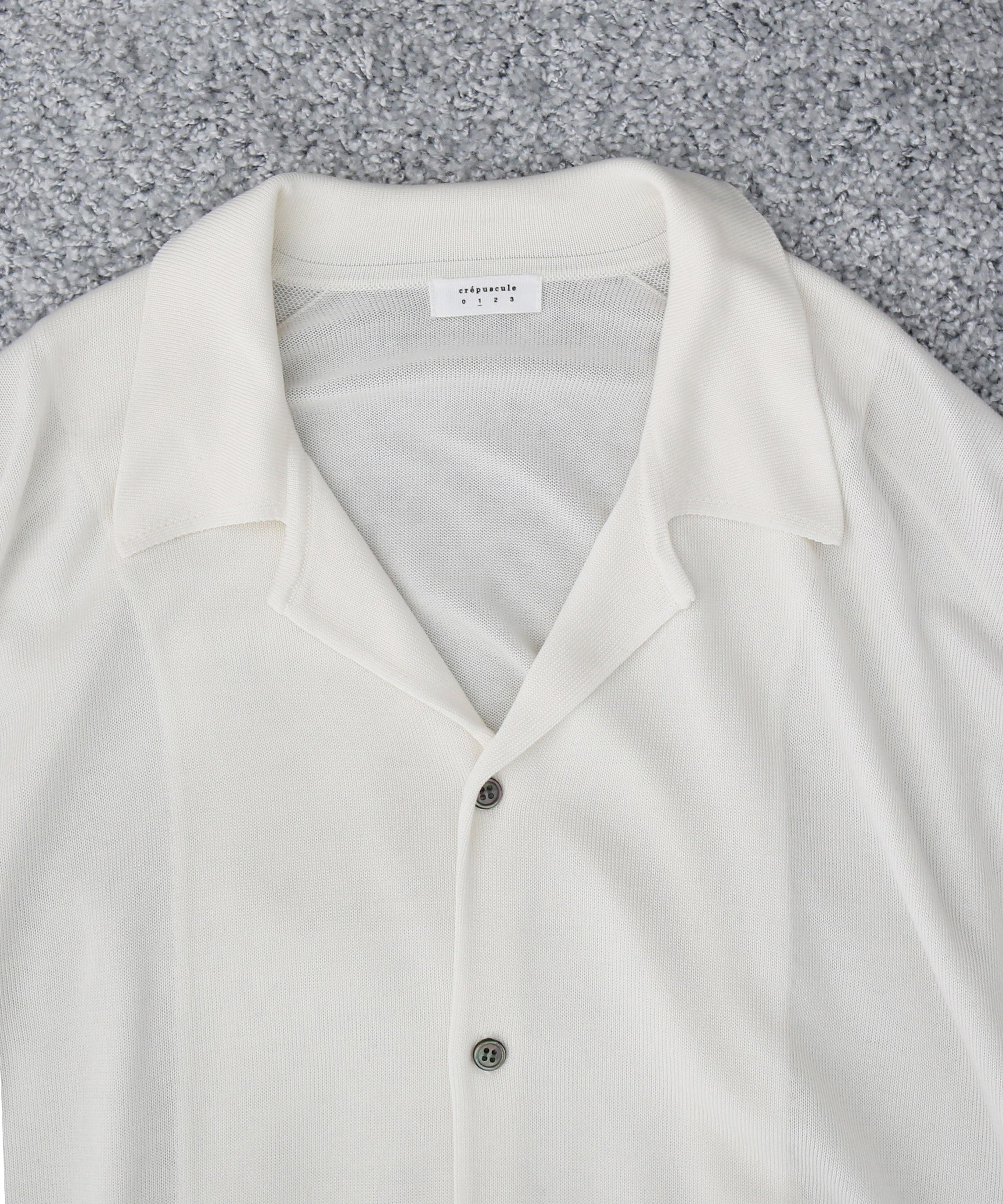 【EXCLUSIVE】crepuscule Open collar knit shirt "WHITE"