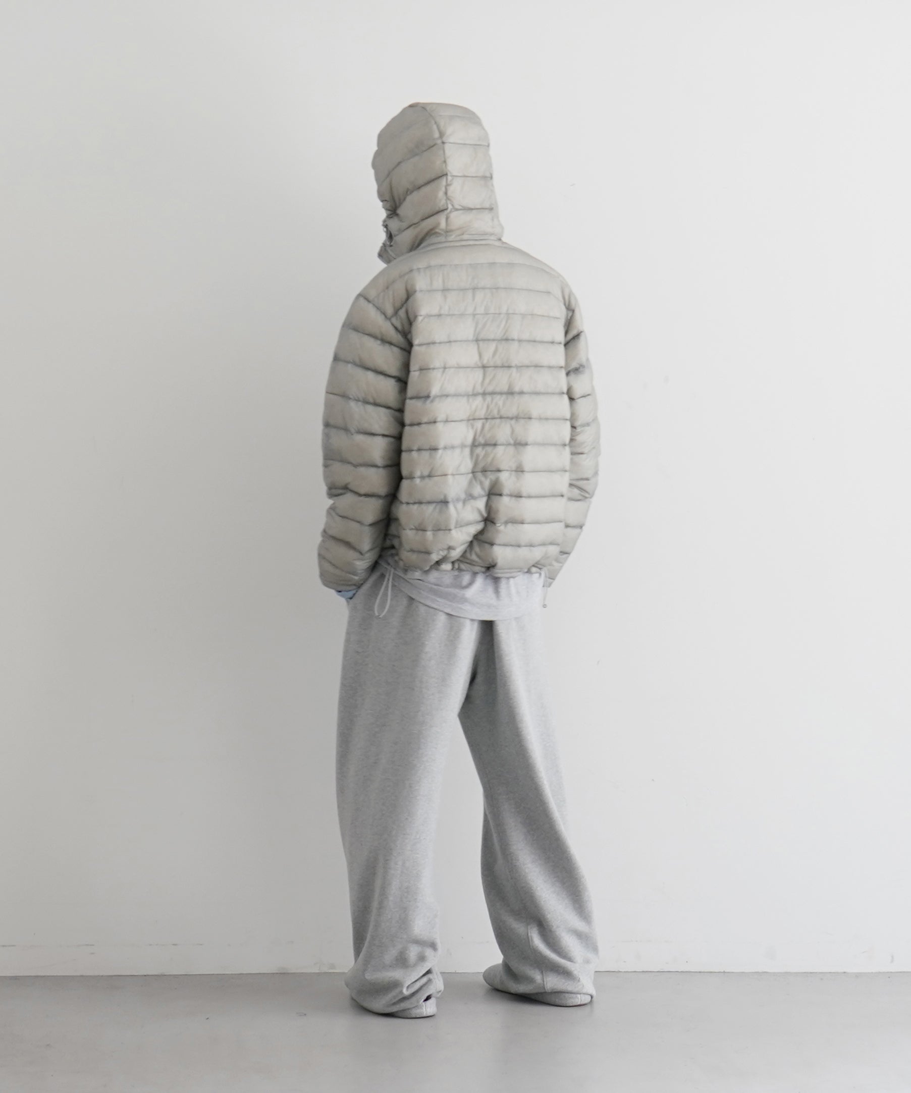 SAN SAN GEAR Suffix puffer jacket "GREY"