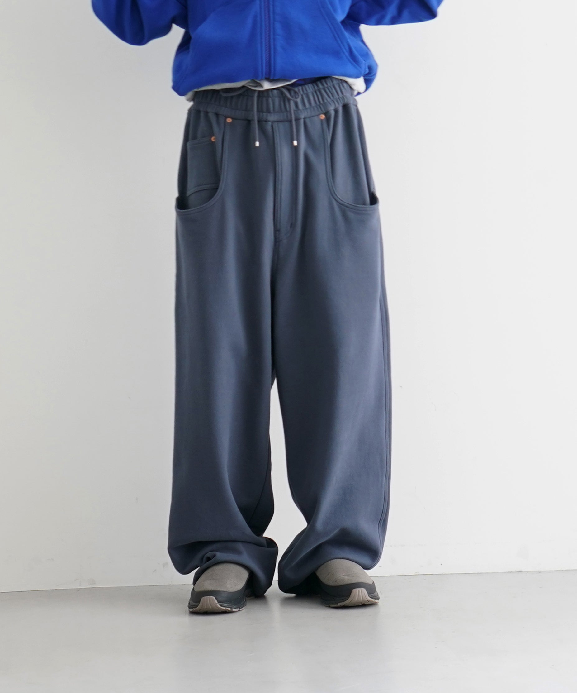 ABELIA EDOWARD GOUCHA Echo sweat pants "BLUE"