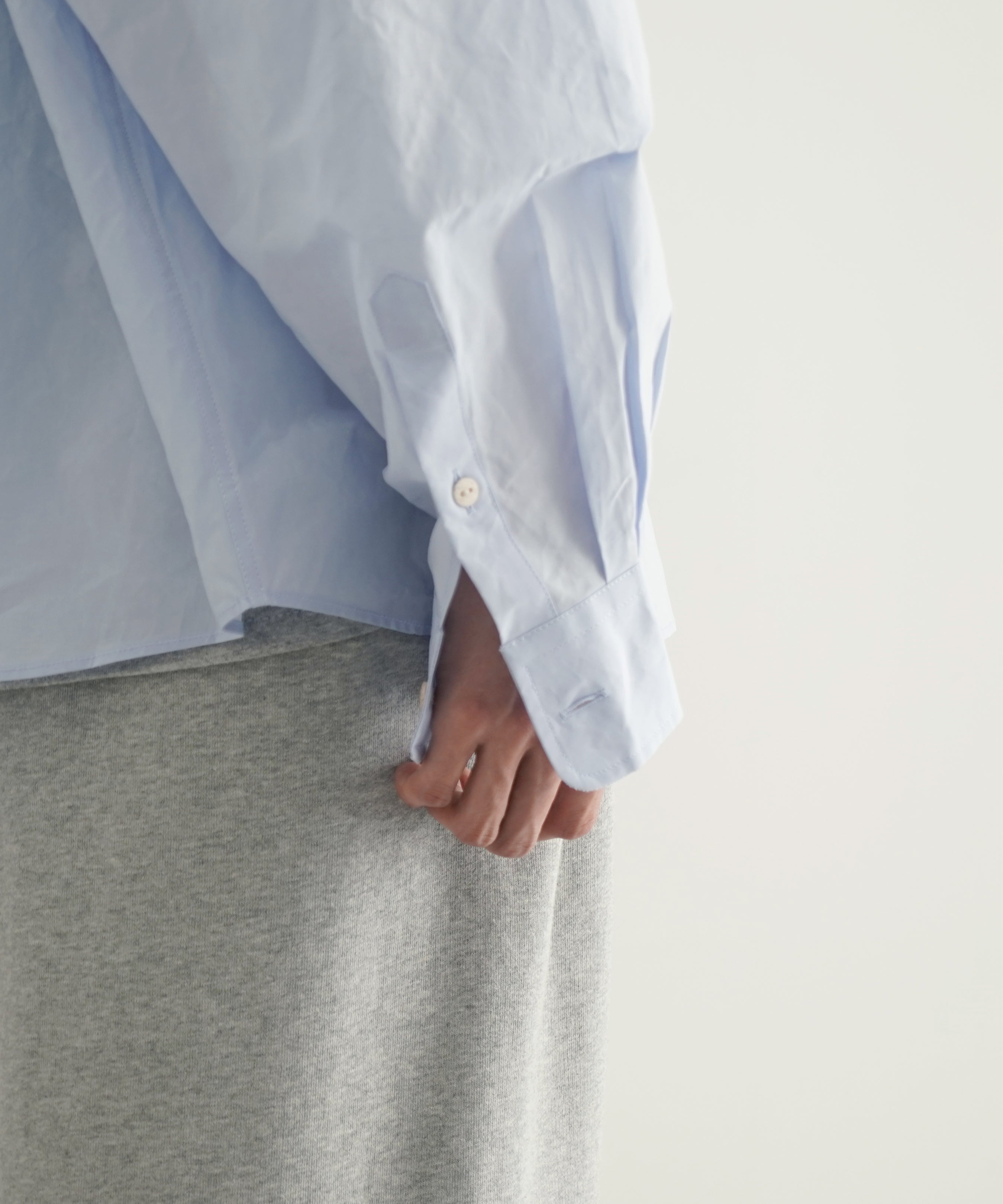 Baserange Claude shirt "SAX BLUE"