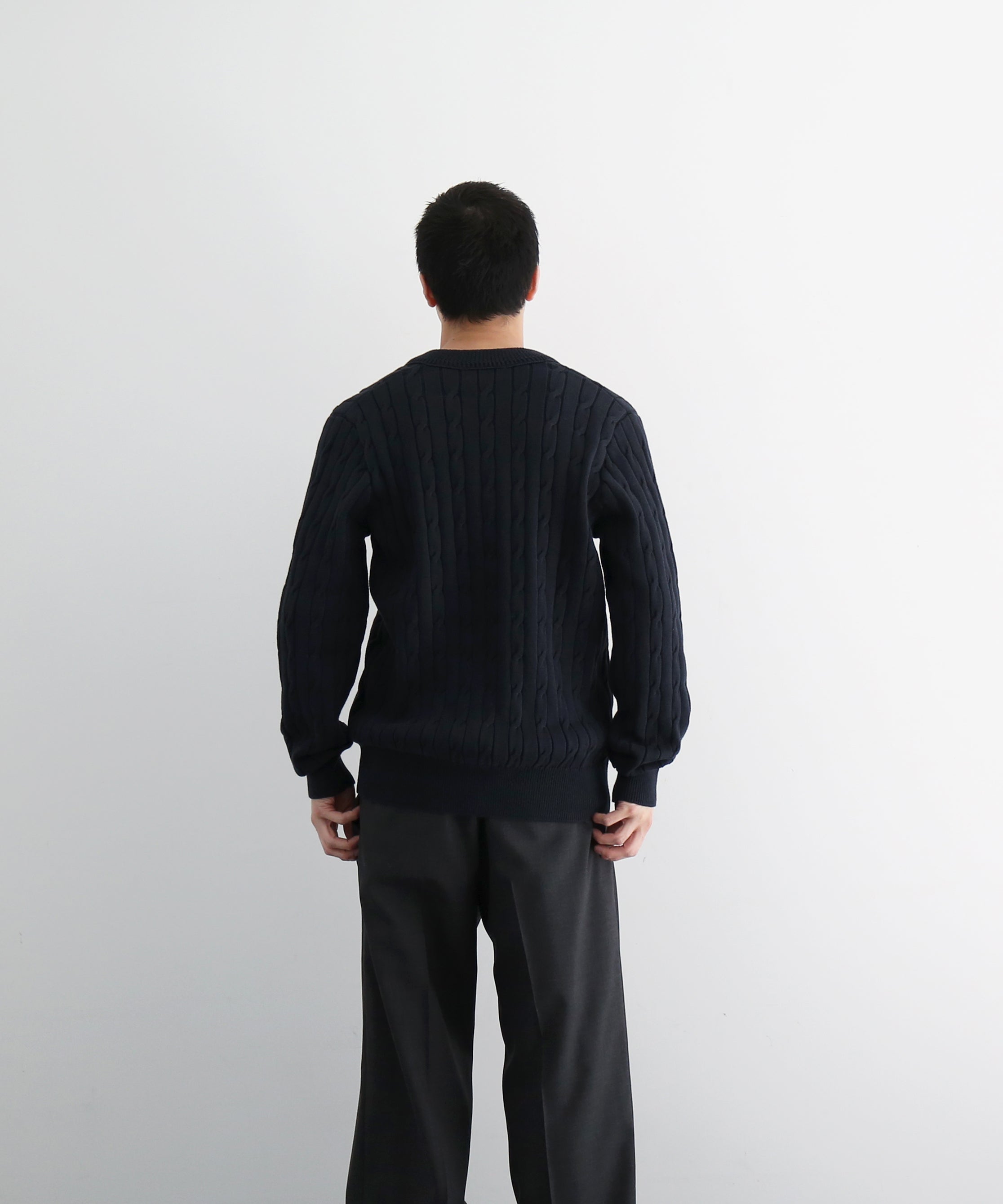 FRED PERRY Cable knit v-neck jumper "NAVY"
