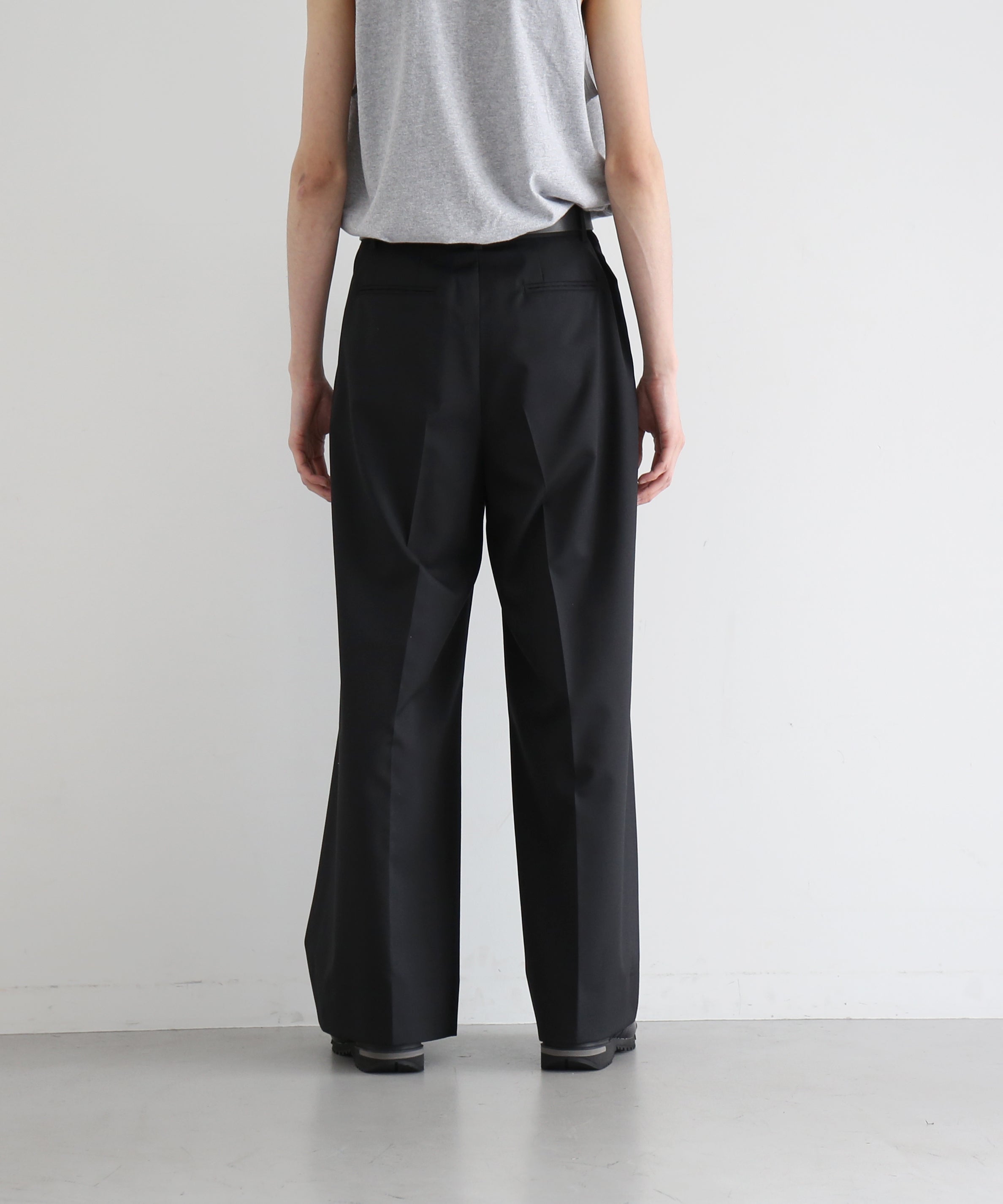 THIS No.1 "BLACK"