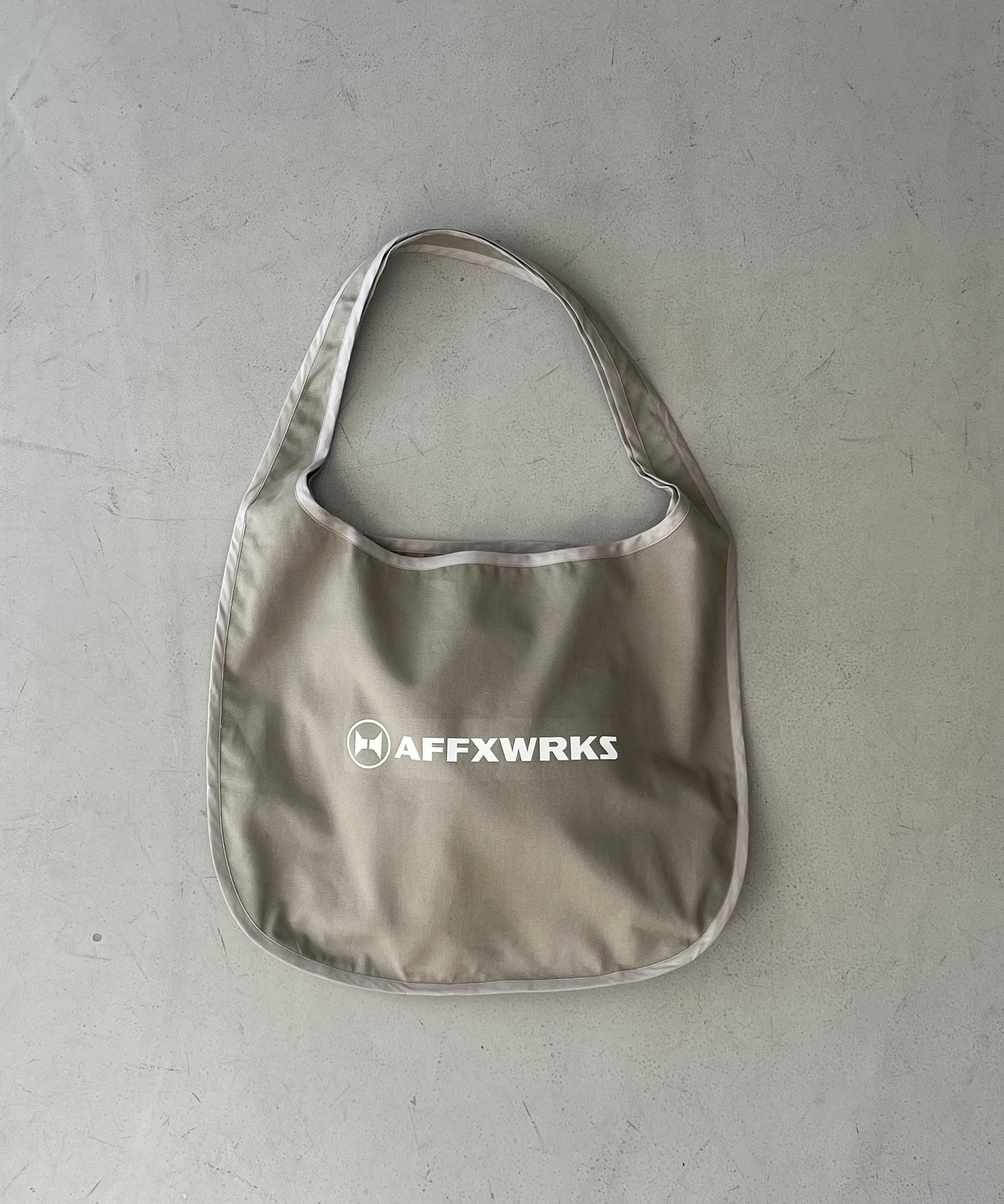 AFFXWRKS CIRCULAR BAG "BLACK"