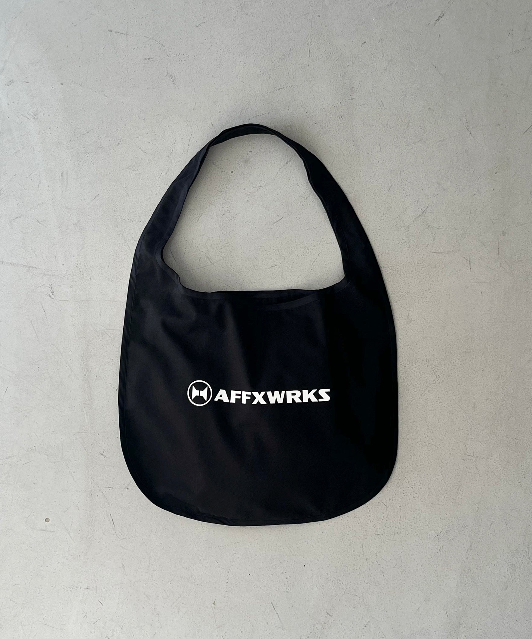 AFFXWRKS CIRCULAR BAG "BLACK"