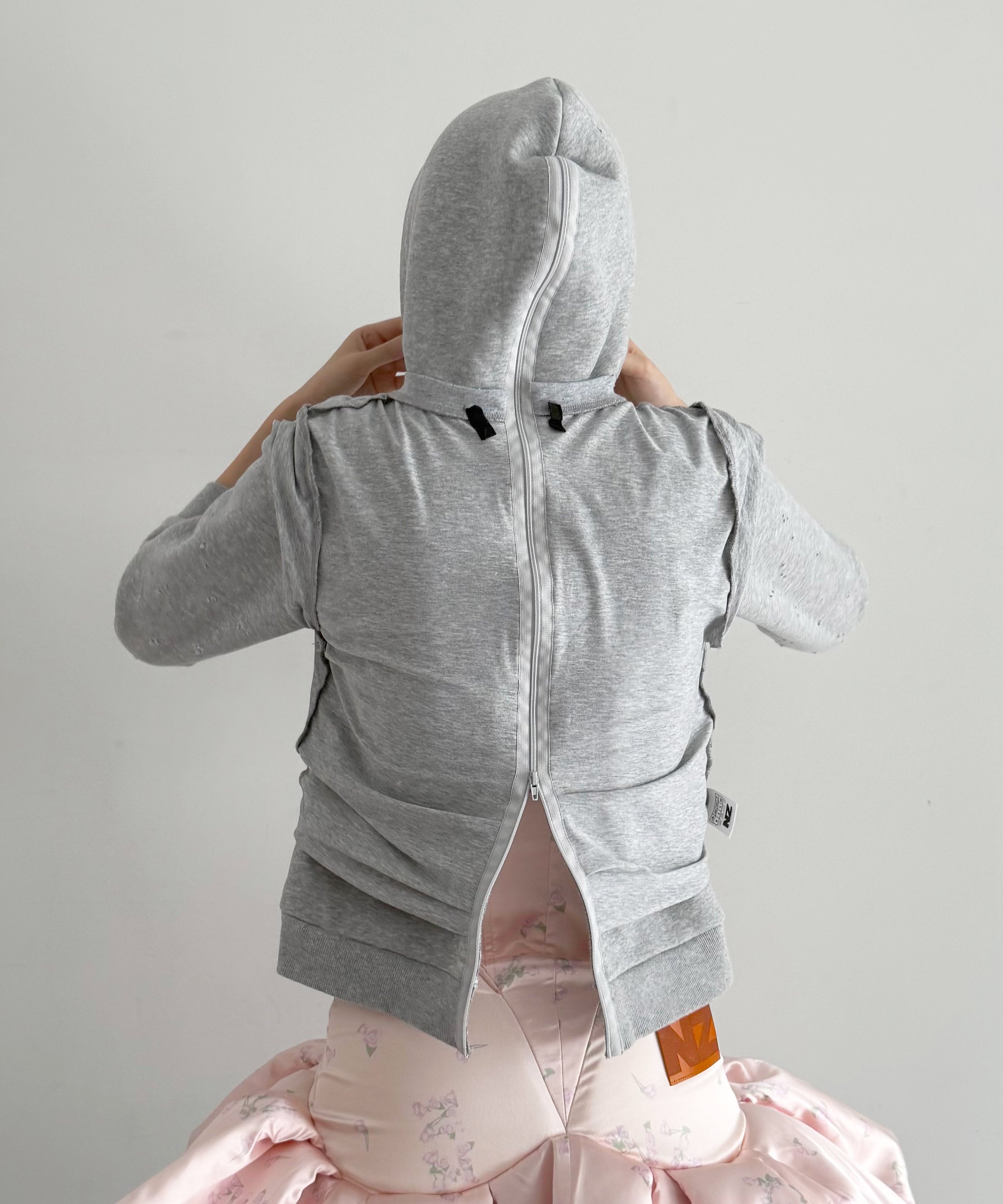 NATASHA ZINKO Multi layer t-shirt hoodie "GREY"