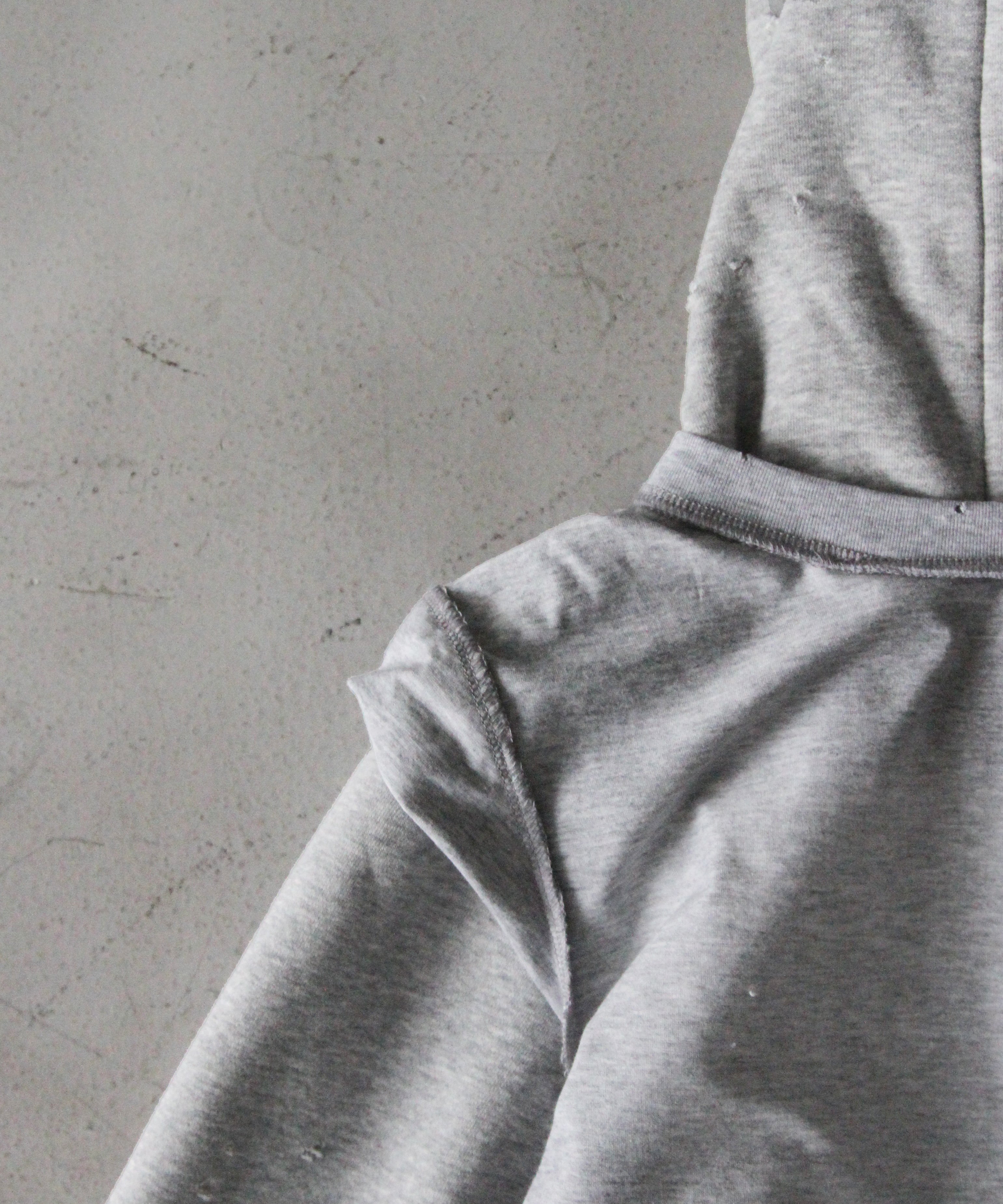 NATASHA ZINKO Multi layer t-shirt hoodie "GREY"