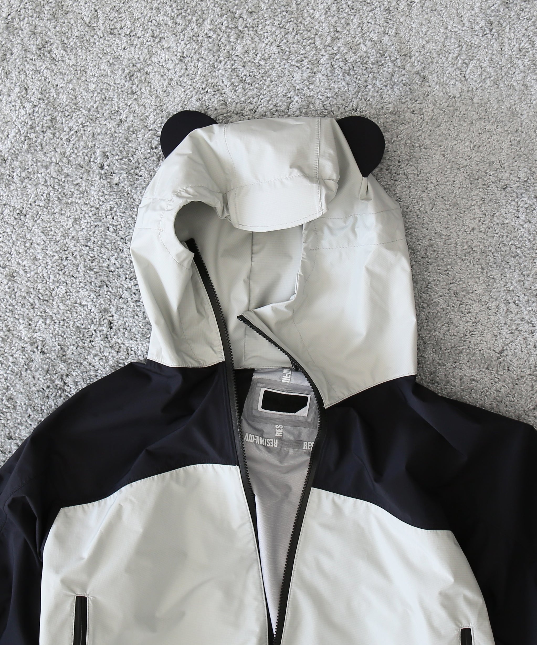 PHINGERIN Cumalice shell jacket resmildiv "A:LIGHT GRAY × BLACK"
