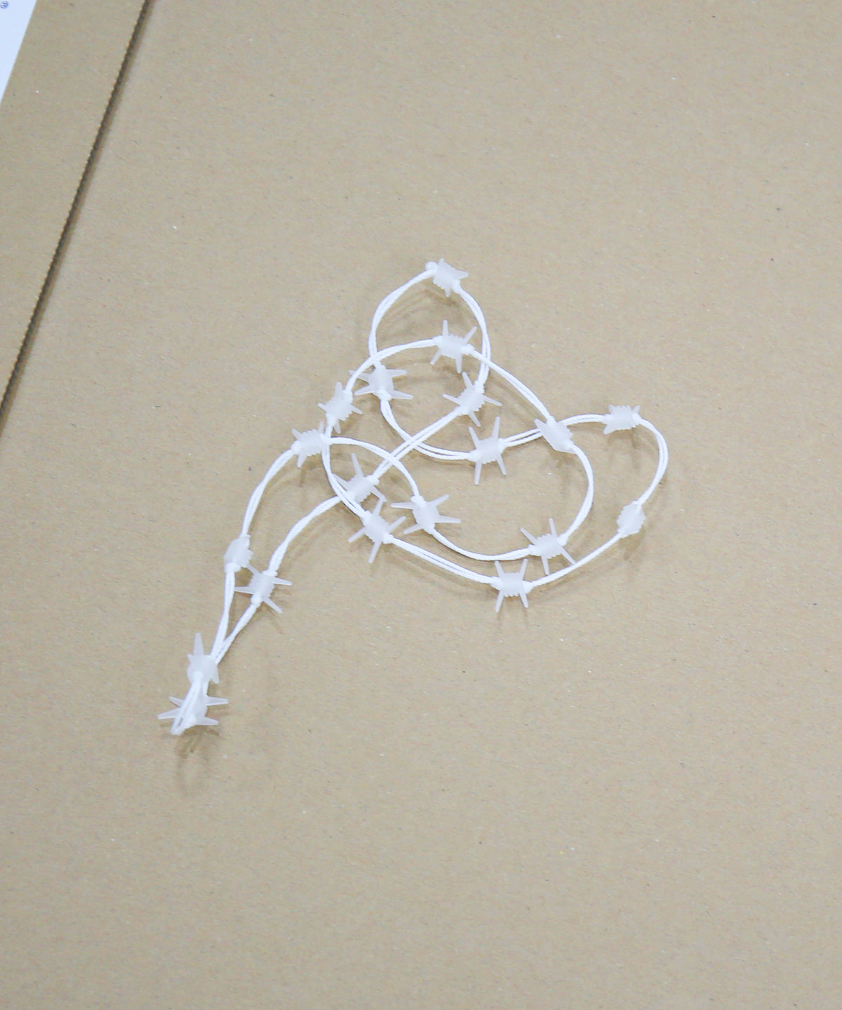 FAF(FAKE AS FLOWERS) Wire necklace "CLEAR"