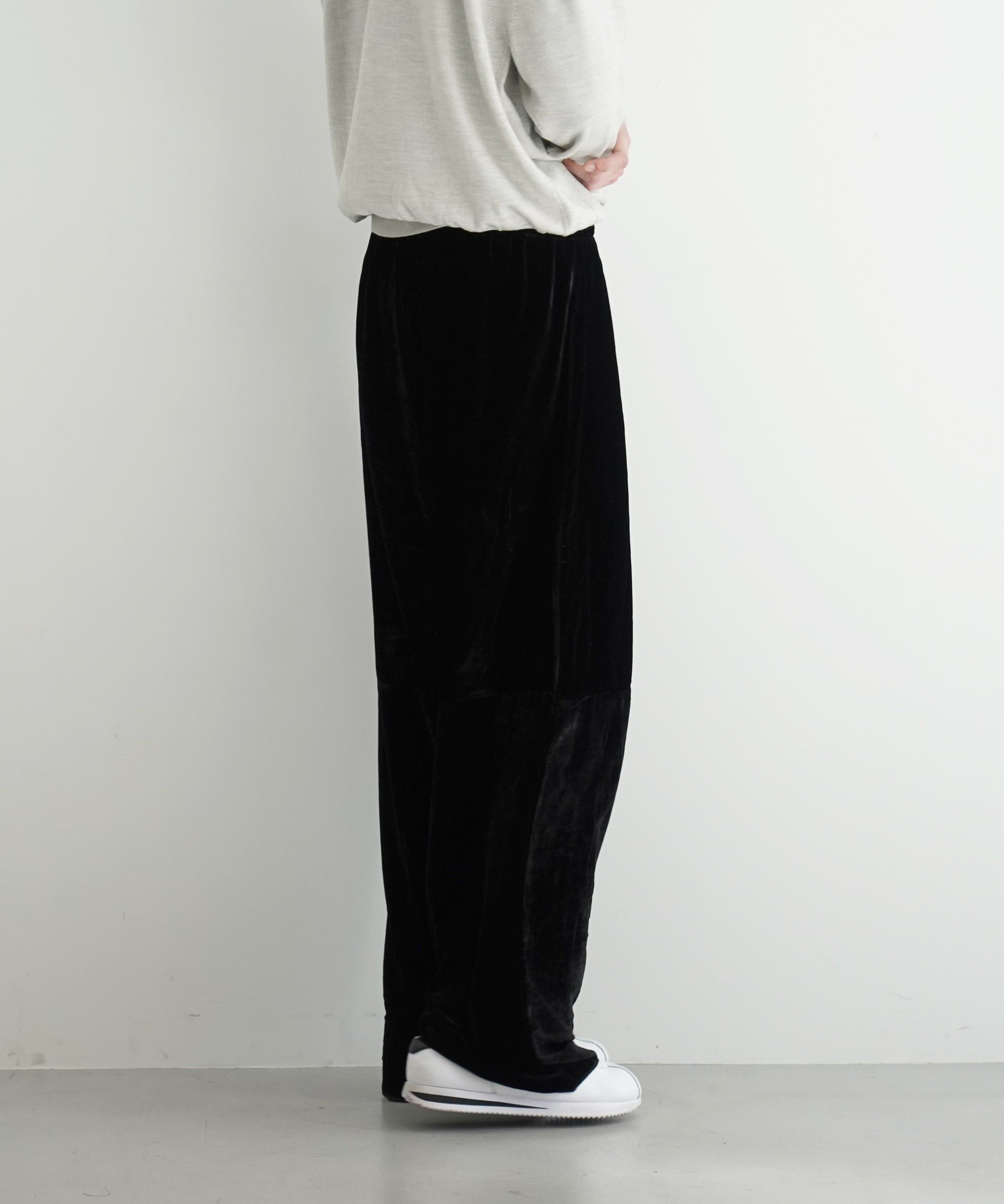 BASERANGE OLIN PANTS "BLACK"