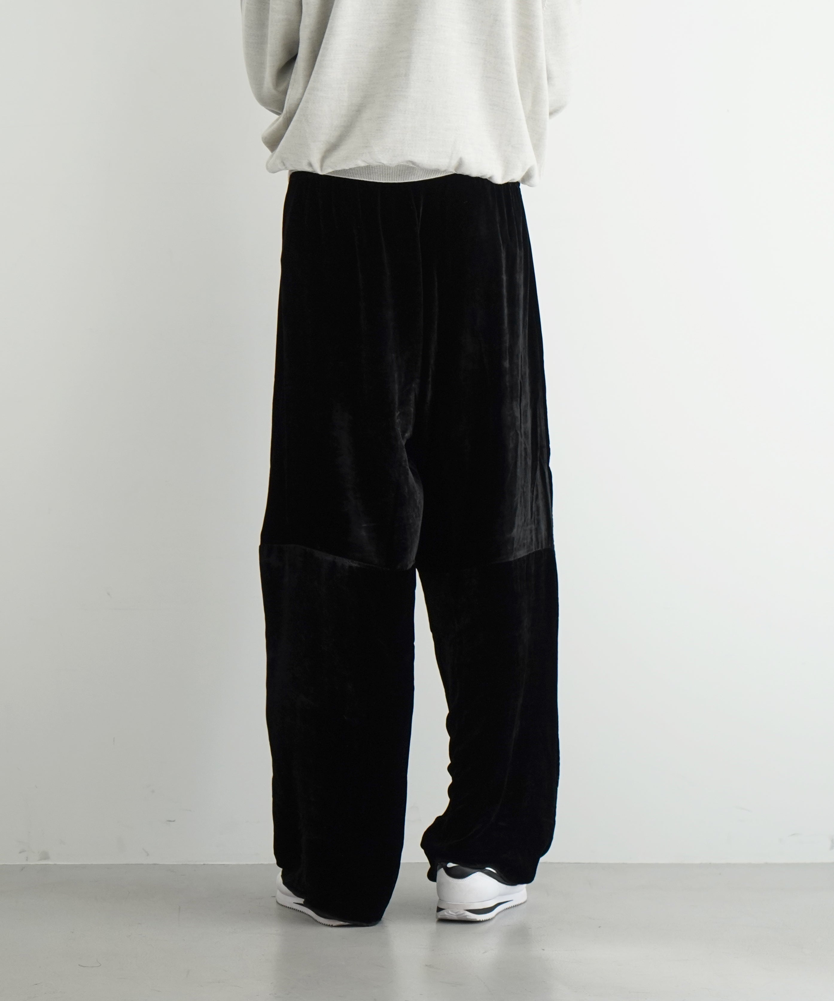 BASERANGE OLIN PANTS "BLACK"