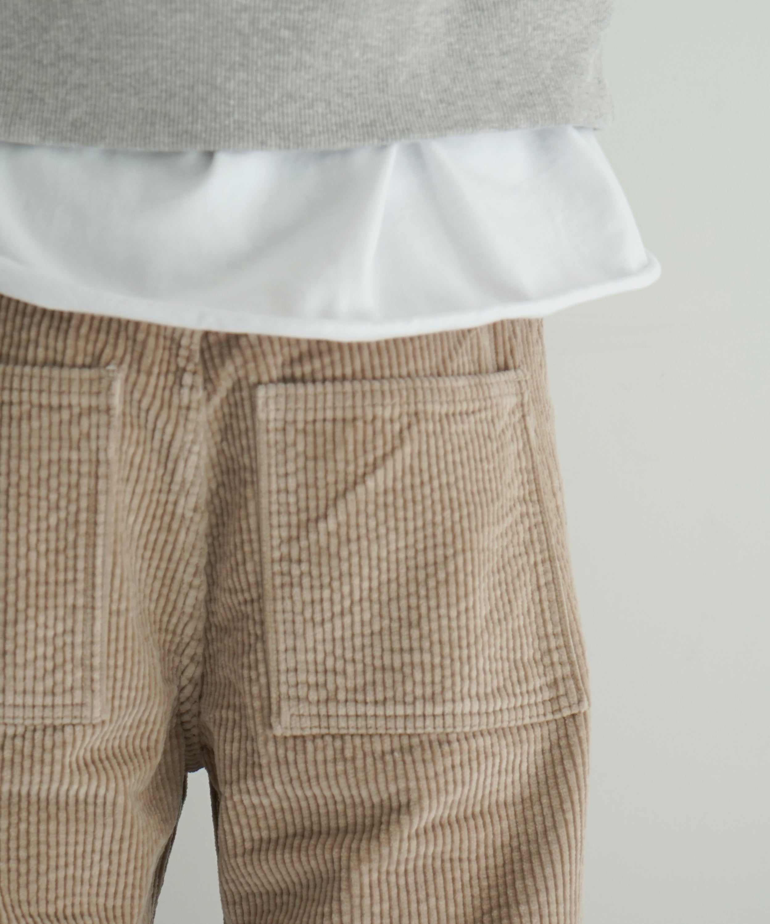 BASERANGE TAJO WIDE PANTS "SAND"