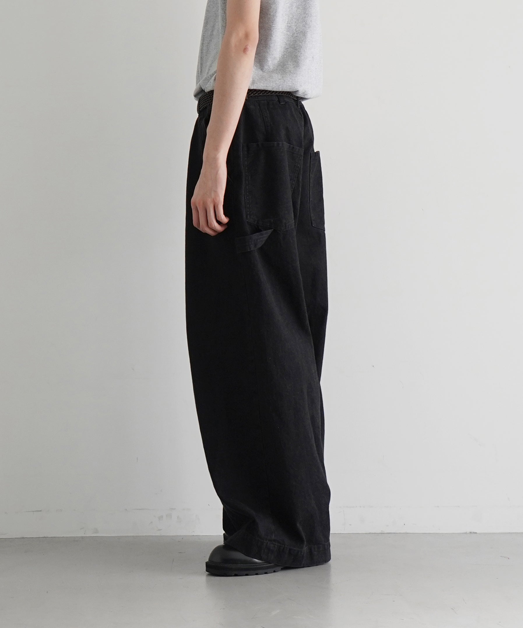 VOAAOV Denim pants "BLACK/OW"
