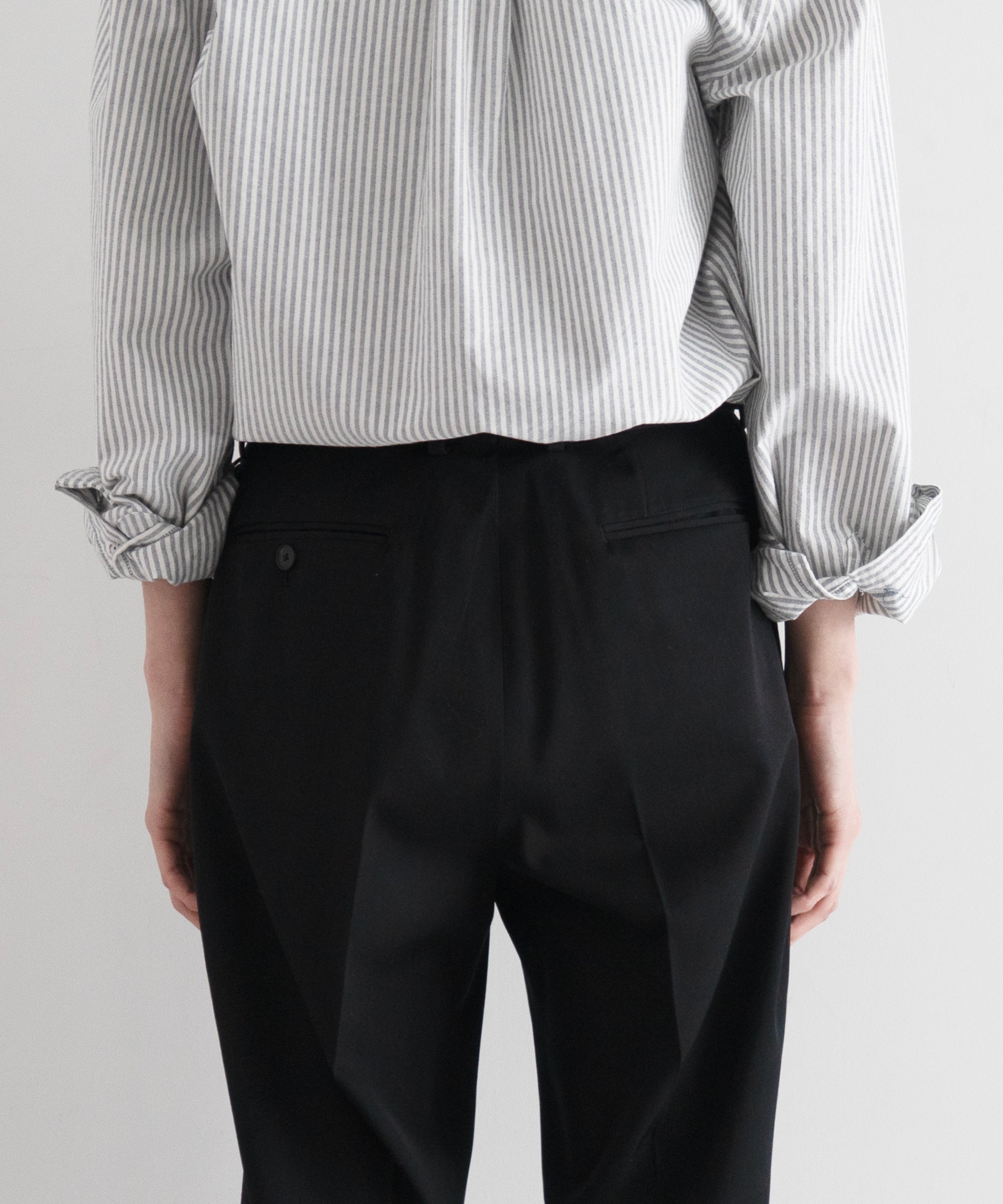 AURALEE【オーラリー】Light wool max gabardine slacks 